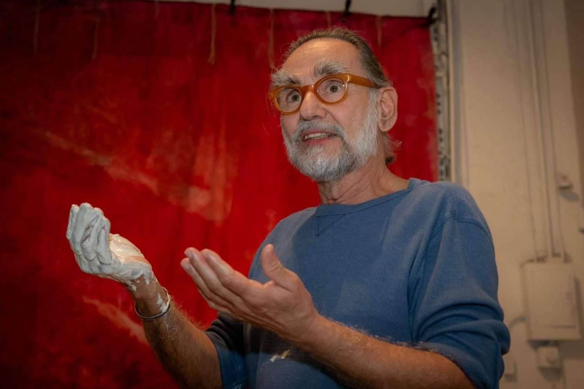Fernando Calzadilla expone 'Goddesses; miramos o nos miran' en Miami
