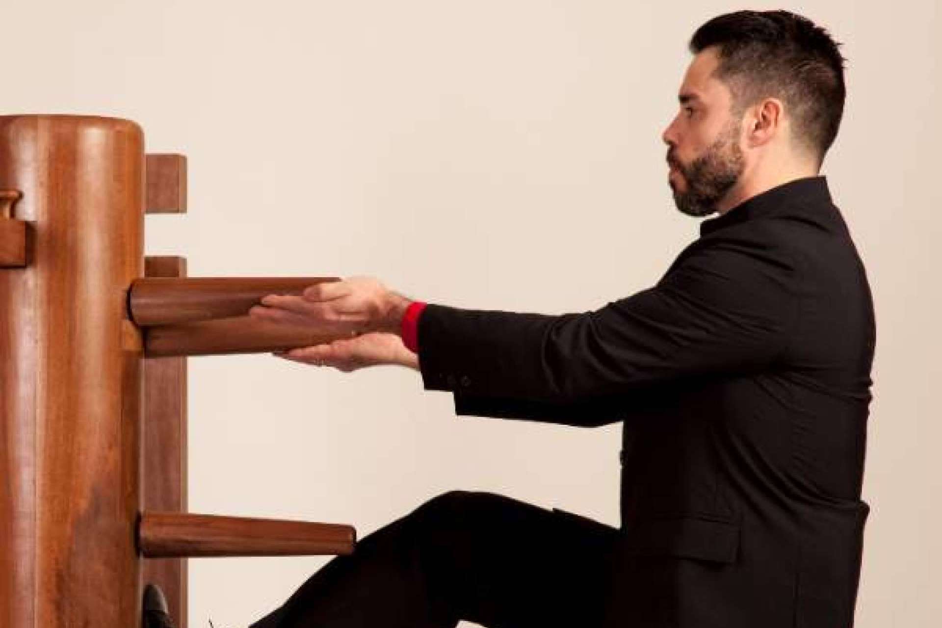 Practicar Kung Fu en el centro Moy Yat Ving Tsun Martial Intelligence; el arte de vivir