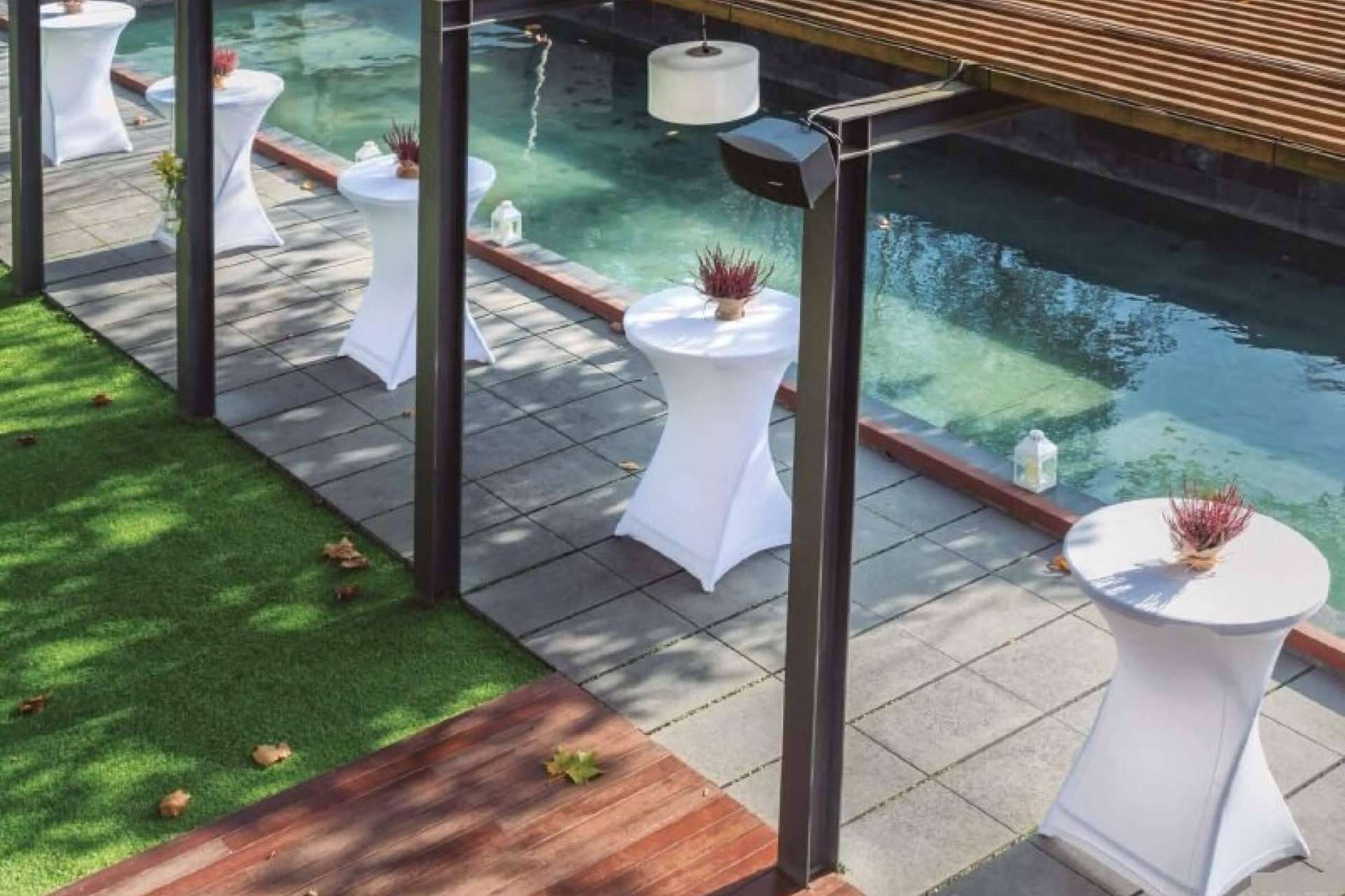 Real Hostelería ofrece mobiliario para eventos a medida