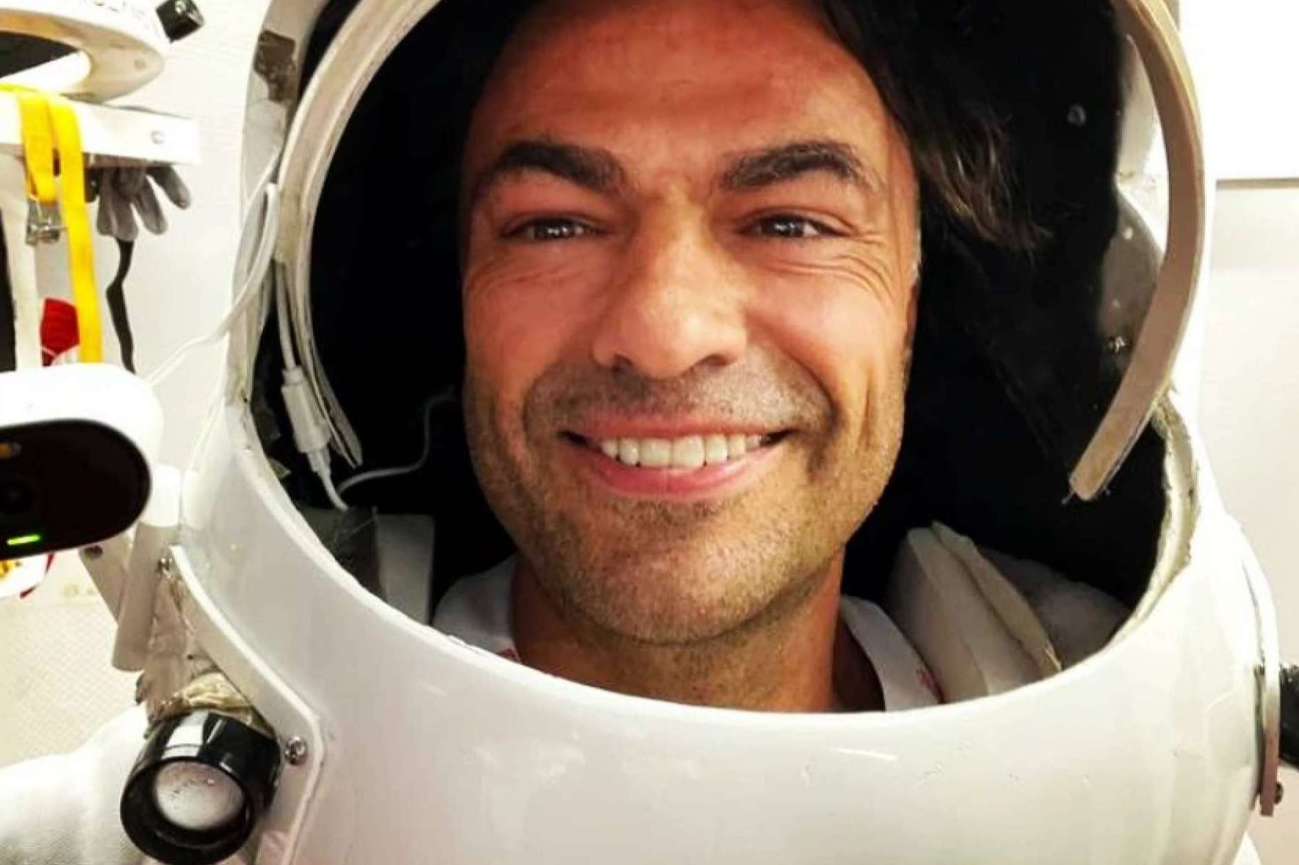 Miguel Ferrero, CEO de NO Name Sport, se prepara para una misión análoga a Marte con Astroland Agency