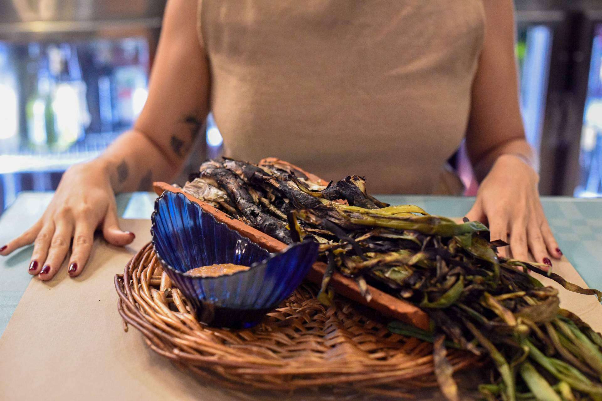 Pasa Tapas, una de las mejores calçotades de la Barceloneta