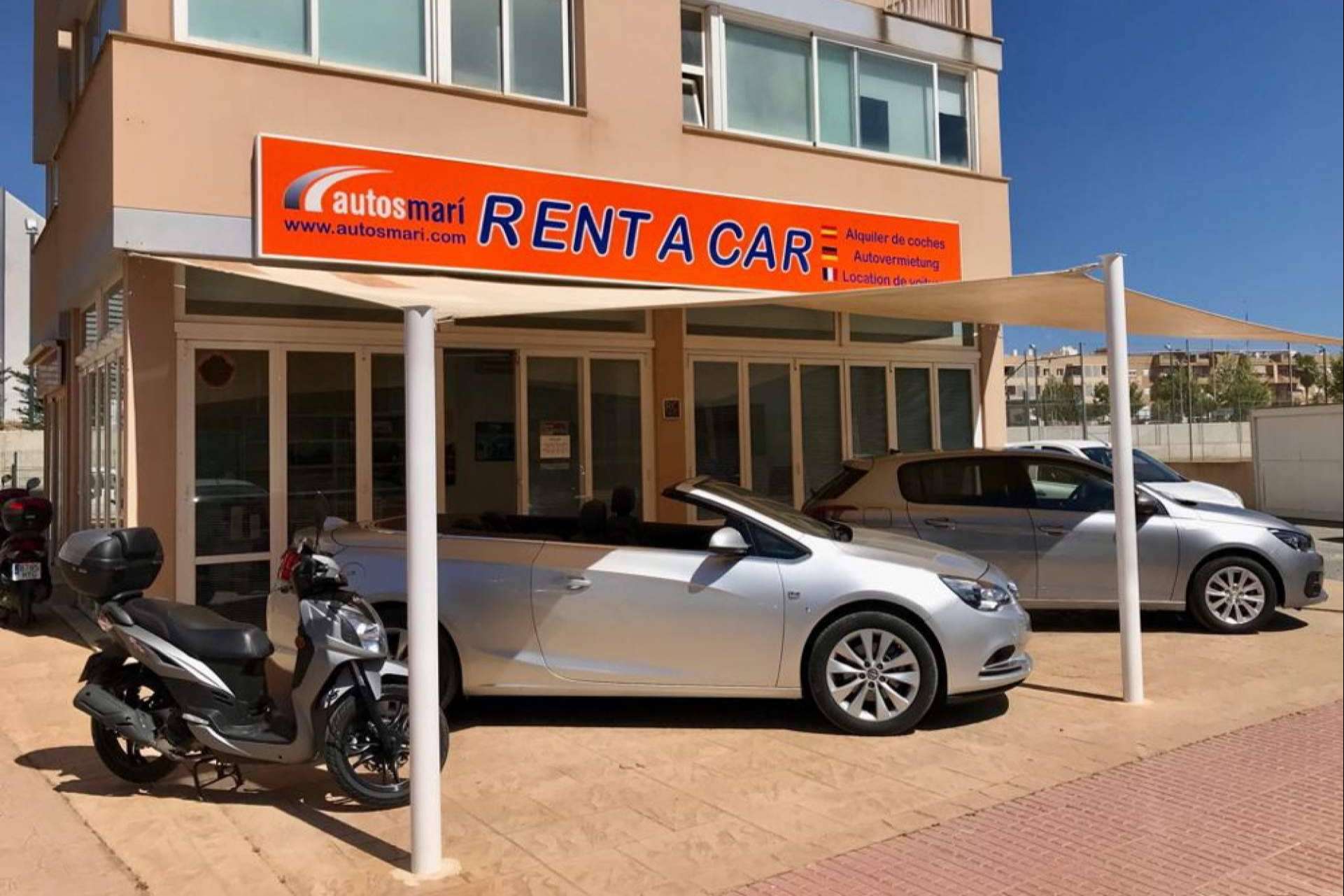 Autos Mari, un referente en alquiler de coches y motos en Ibiza