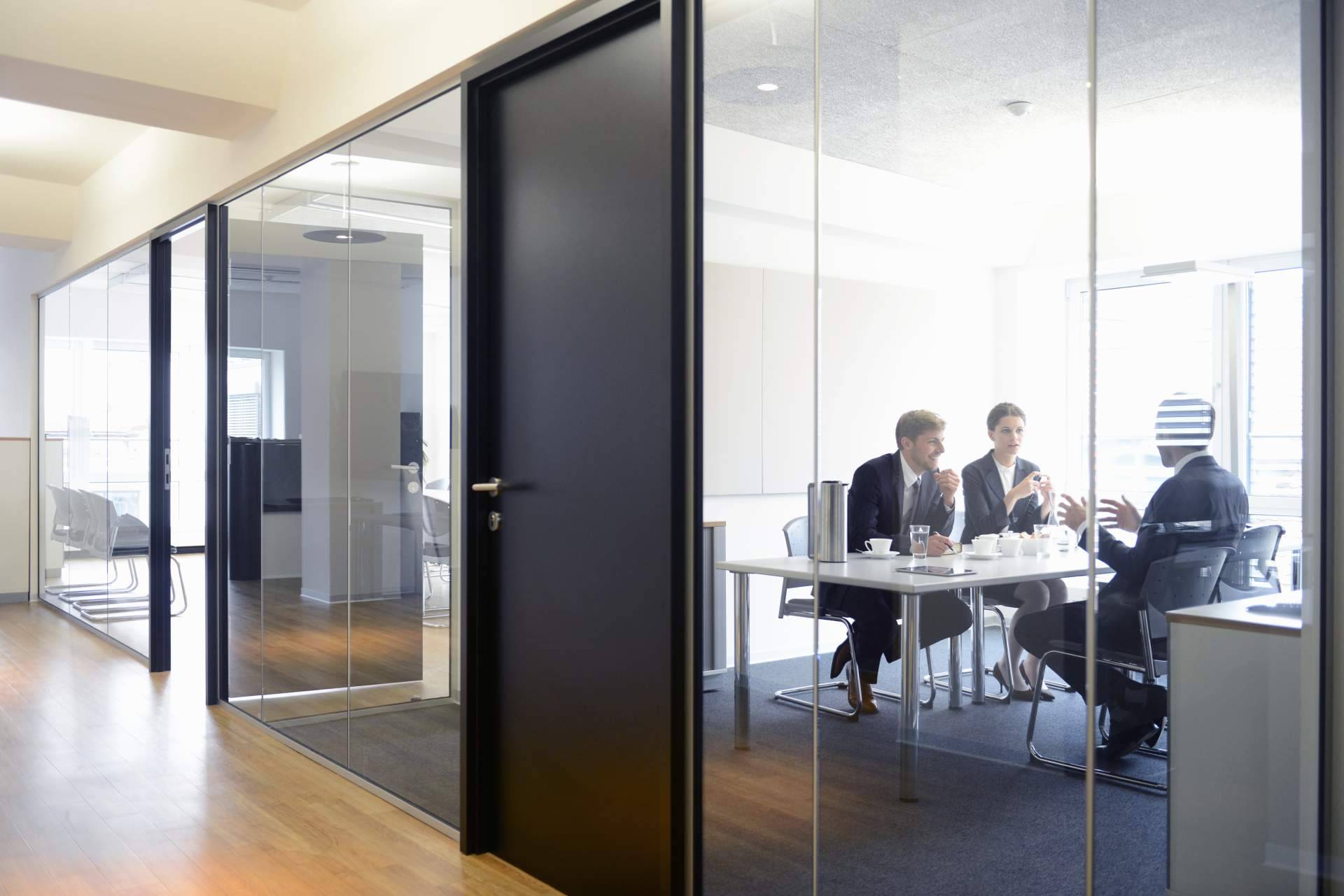 ¿Cuáles son los beneficios de externalizar el departamento de recursos humanos?