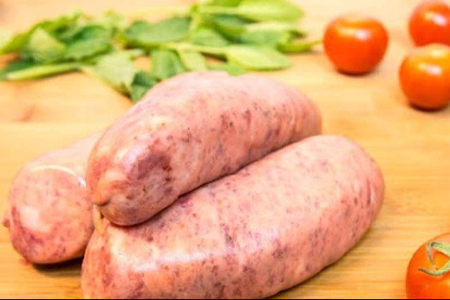 La preparación del chorizo criollo estilo argentino de Delicatessen Argentina