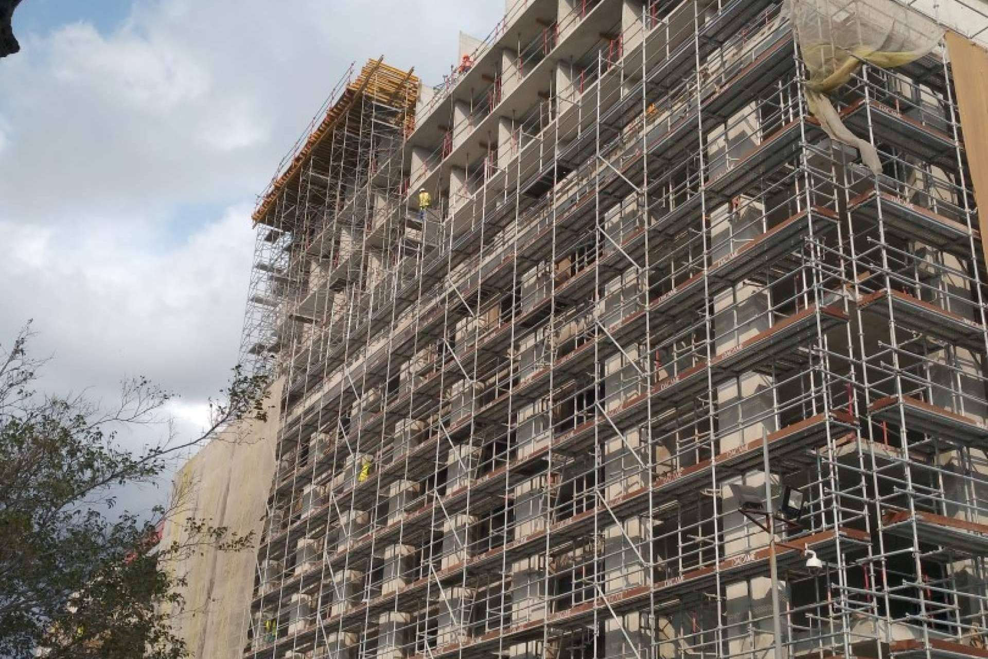 Agilizar la logística en el sector de la construcción gracias a los andamios europeos de acero de IBERANDAMIOS