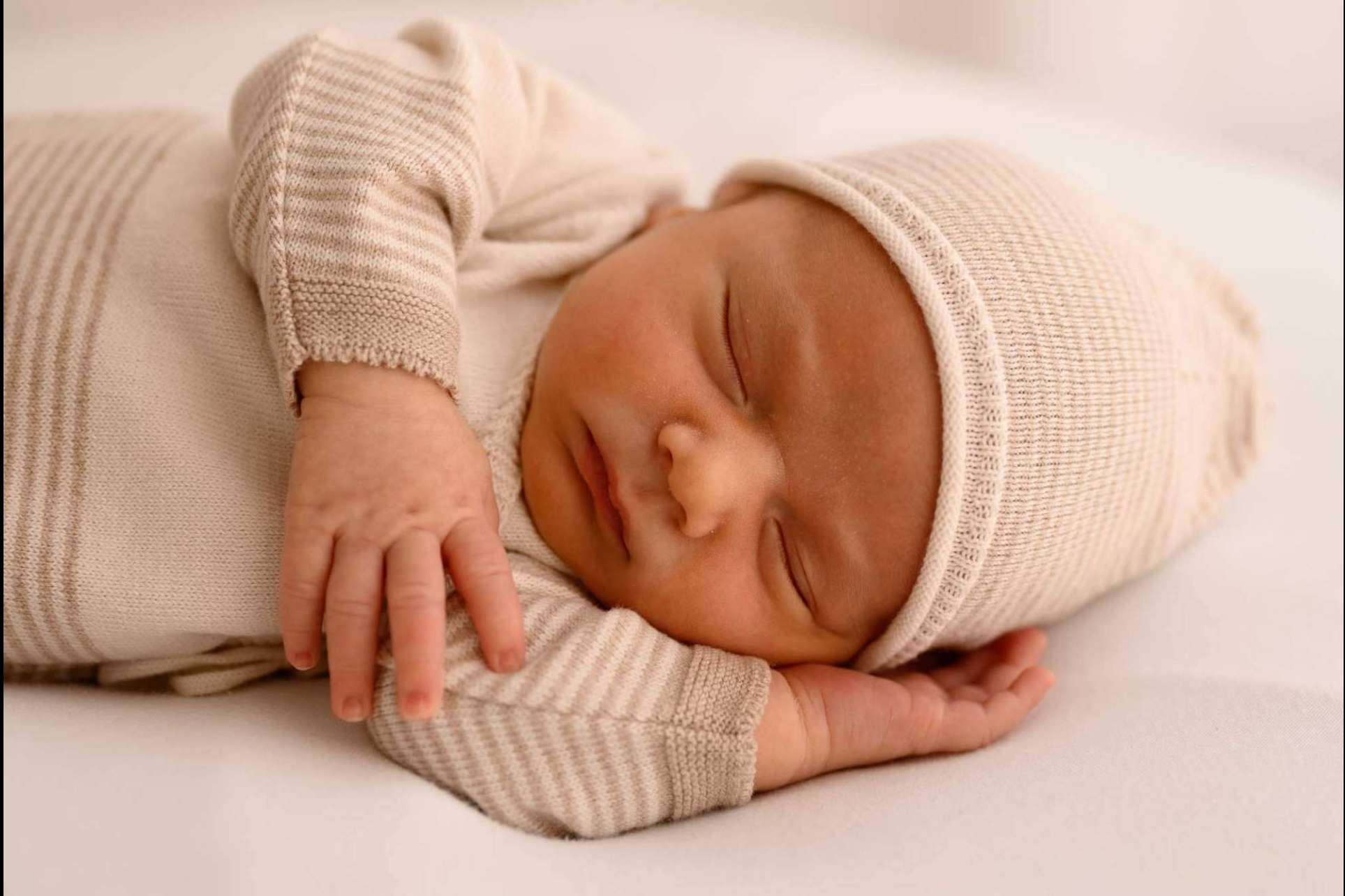 Una apuesta por las marcas que fabrican en España y prendas de bebé sin costuras, con Peques
