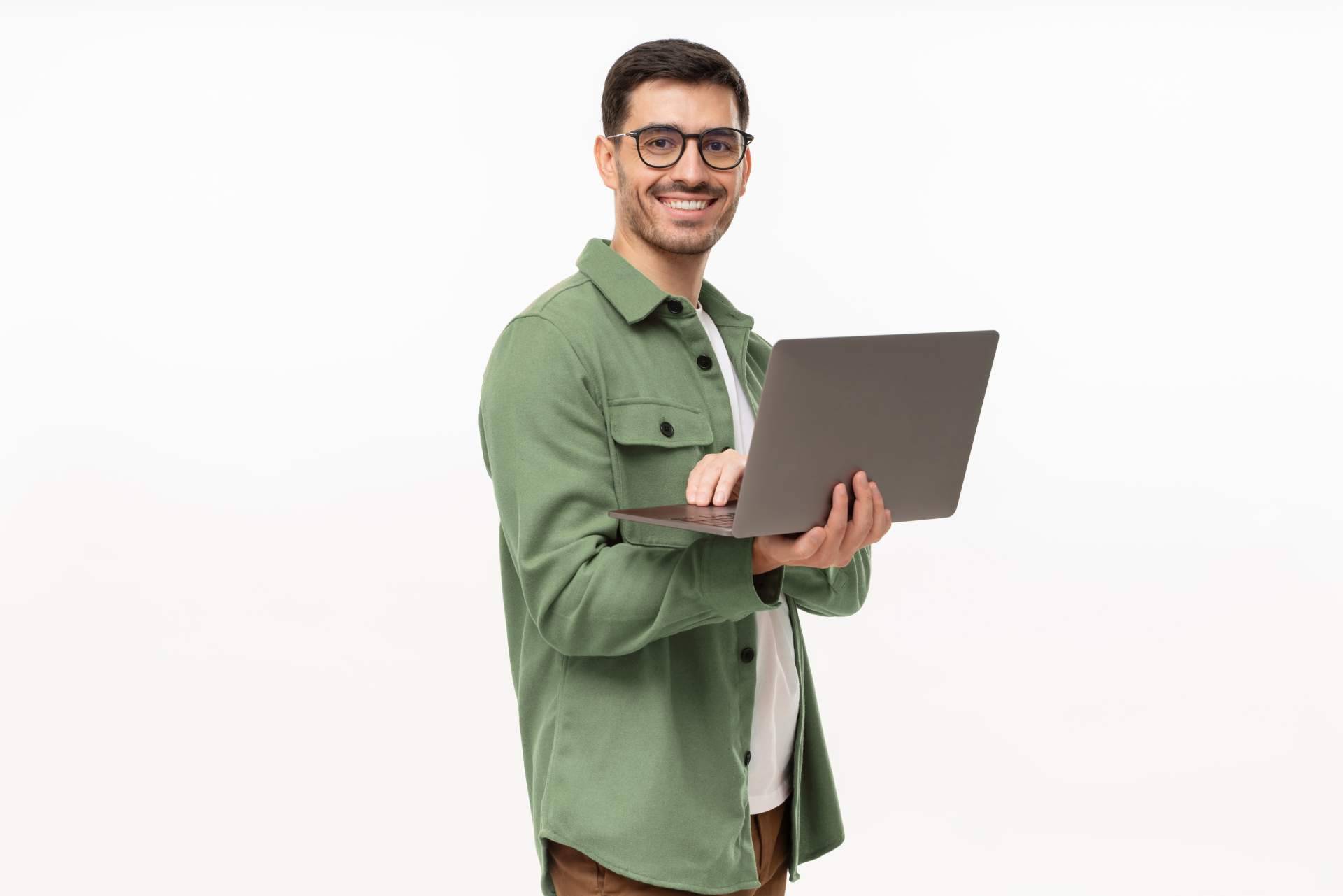 La importancia que tiene para la economía familiar y empresarial comprar informática reacondicionada