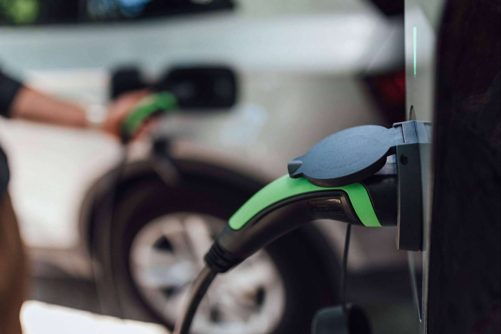 Puntos de recarga de vehículos eléctricos Serie ICON, soluciones a medida