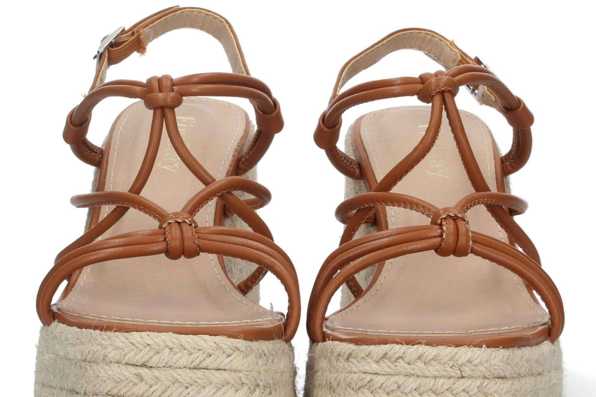Encontrar el par de zapatos de mujer para cada ocasión en Calzados Gea