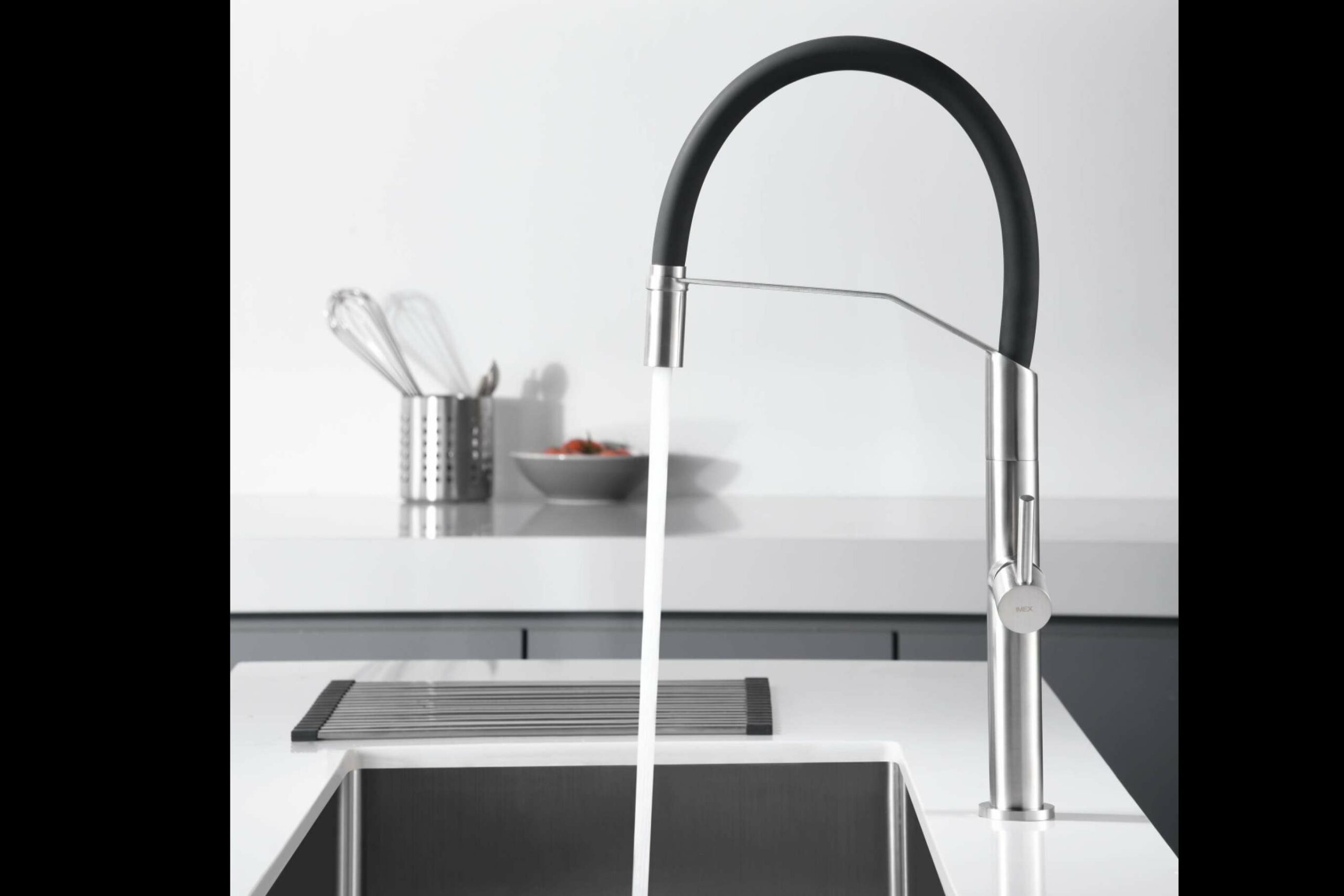 Serie Deva, una grifería de cocina con caño flexible que combina a la perfección estética y comodidad