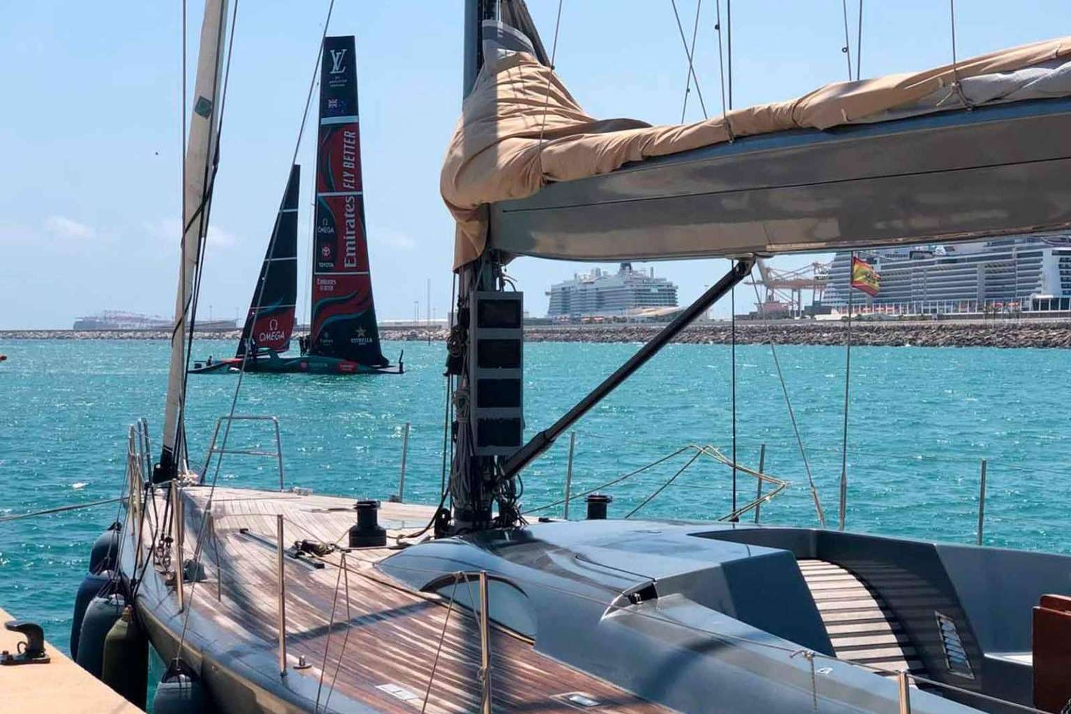 Disfrutar la 37th America's Cup a bordo del velero Gymir & Charters