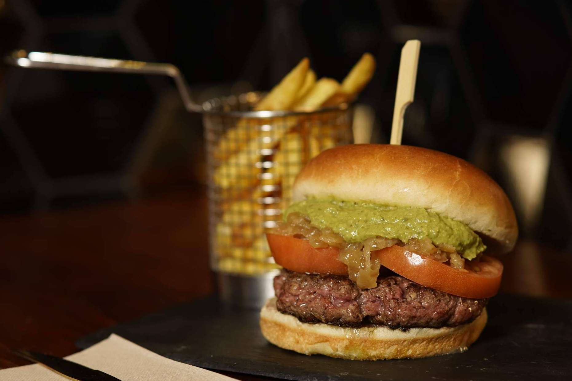 New York Crush ofrece hamburguesas con un sabor único gracias a sus ingredientes naturales y su preparación artesanal