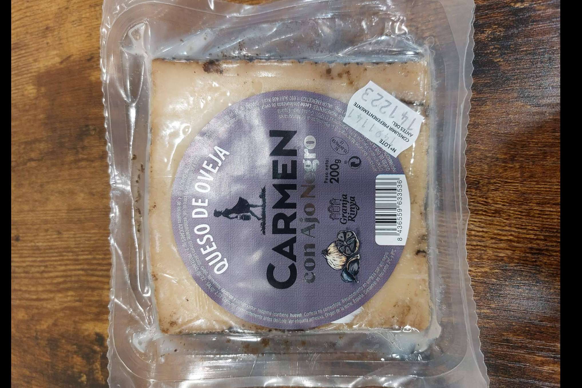 El queso de mezcla, una pieza ideal que combina lo mejor de los quesos de cabra, oveja y vaca