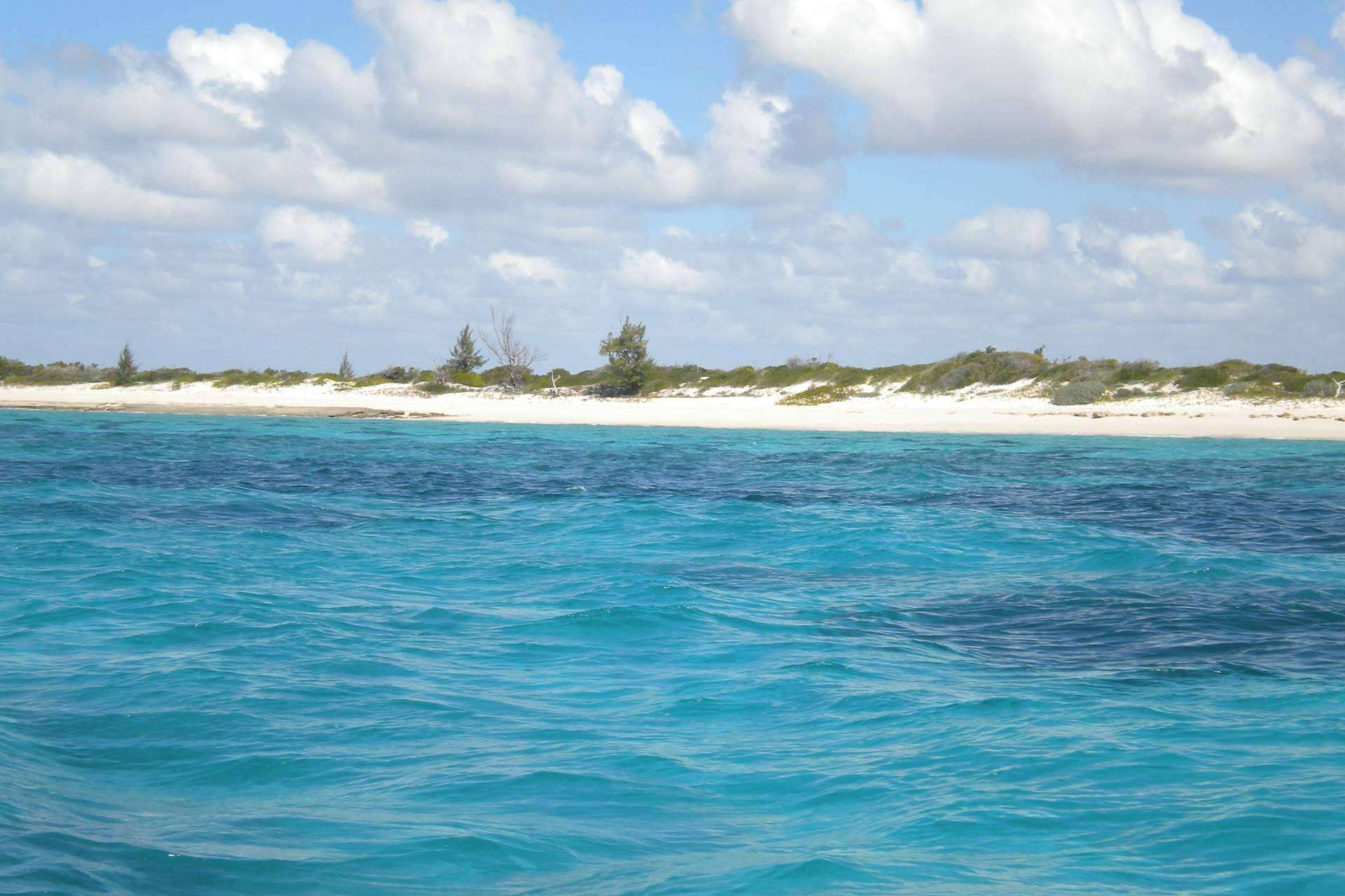 6 playas secretas para descubrir este verano