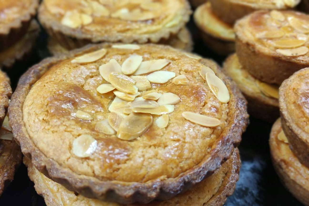 Pastelería Oiartzun, un punto emblemático para disfrutar de la tarta de queso y el pastel vasco