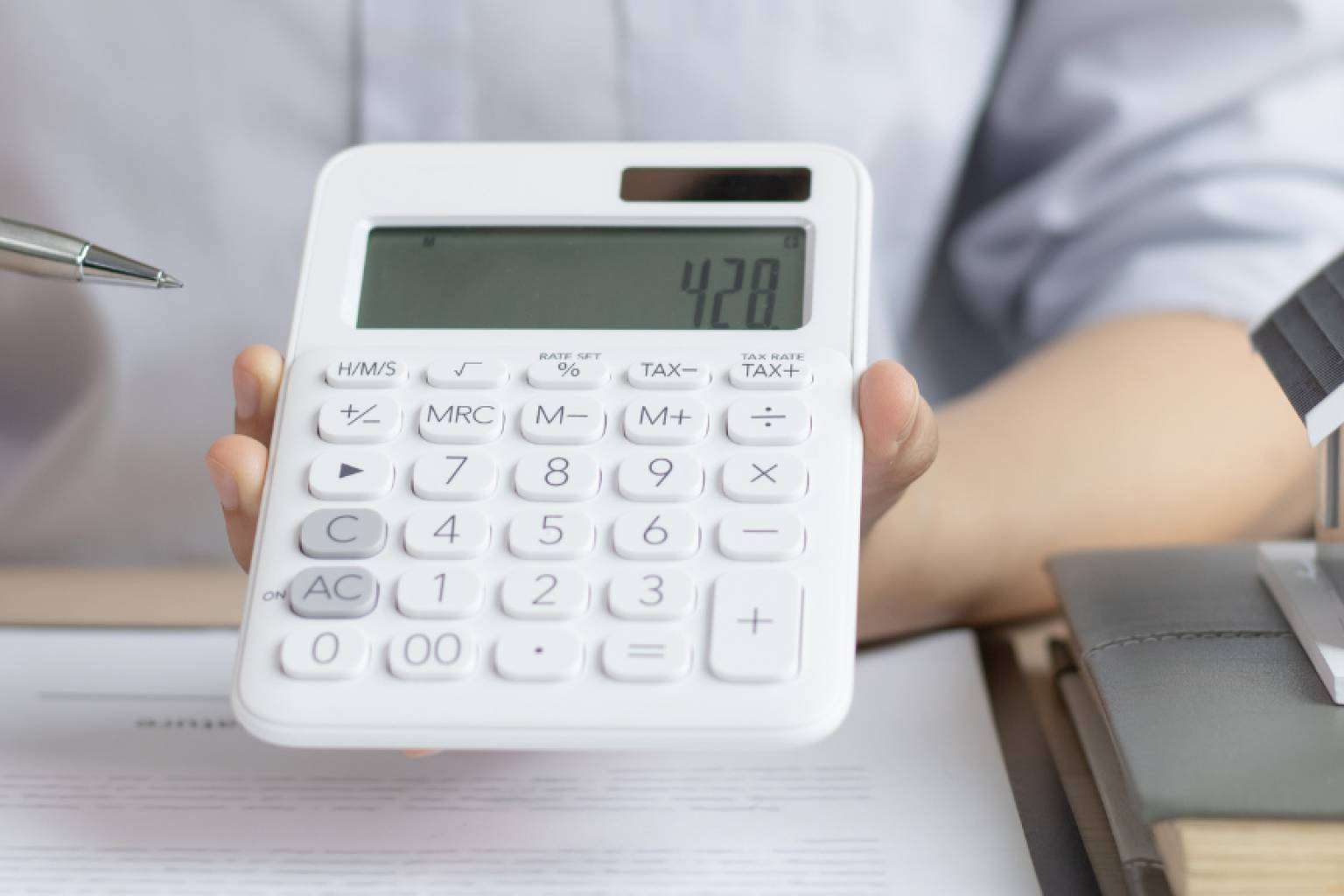 Calcular la prima de un seguro de decesos con la ayuda de Seguros Academy