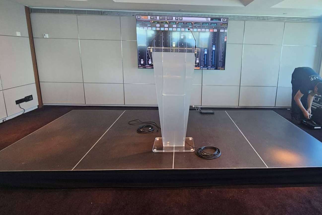 Alquiler de tarimas y escenarios en Barcelona con ASB Audiovisuals