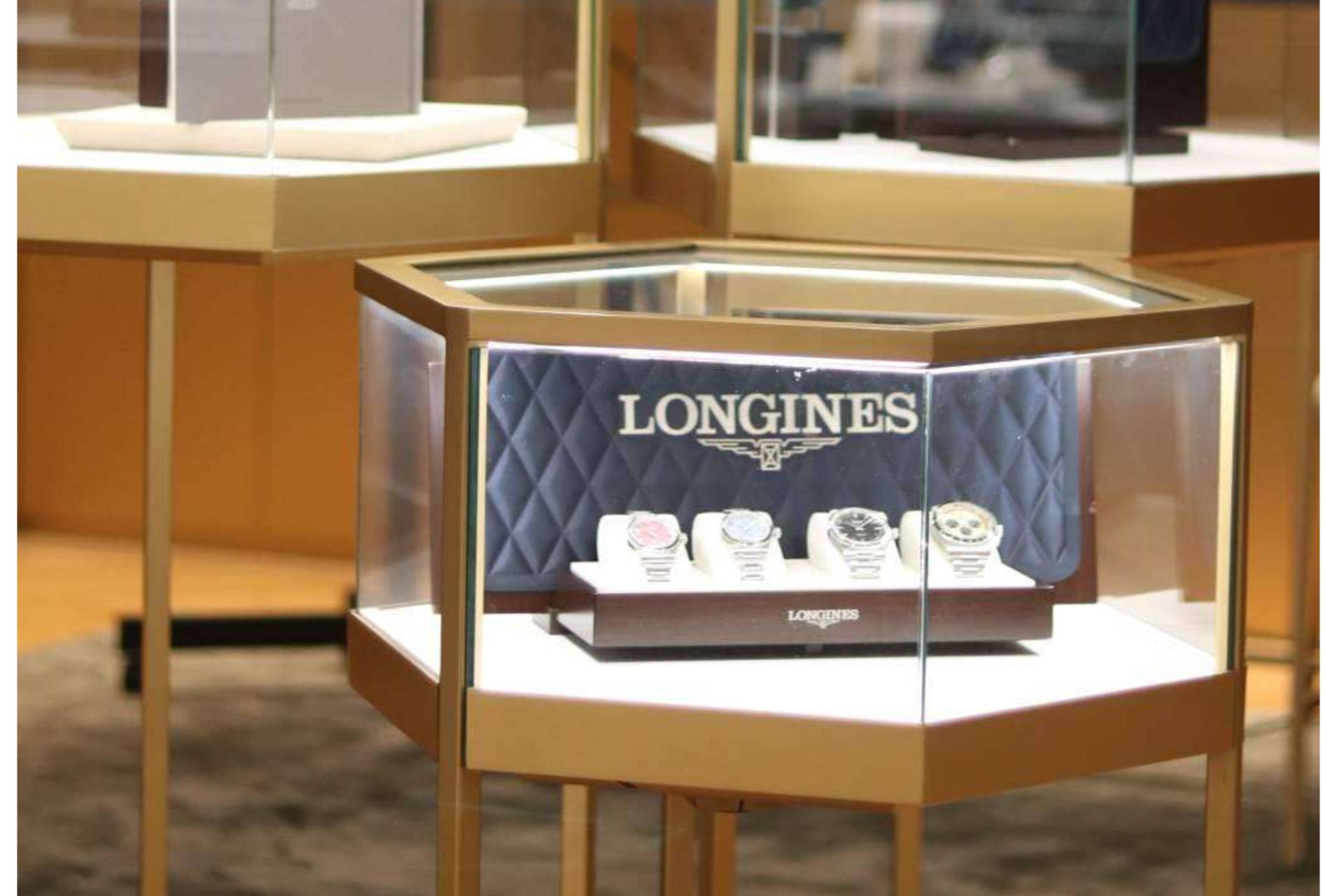 Longines cautiva con sus últimas creaciones en la presentación en The Embassy