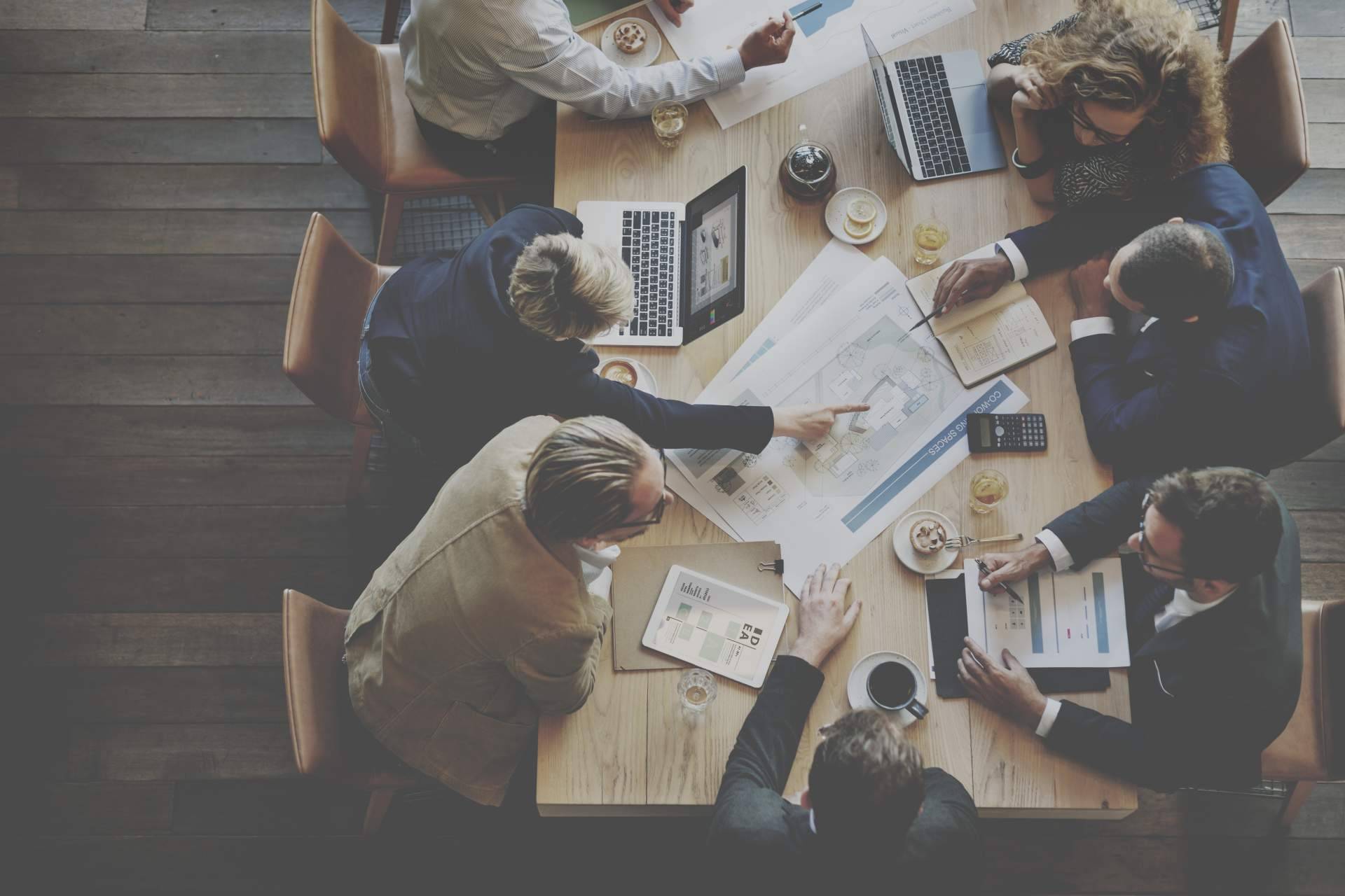 La ENEB lanza su nuevo doble máster en project management e IA empresarial