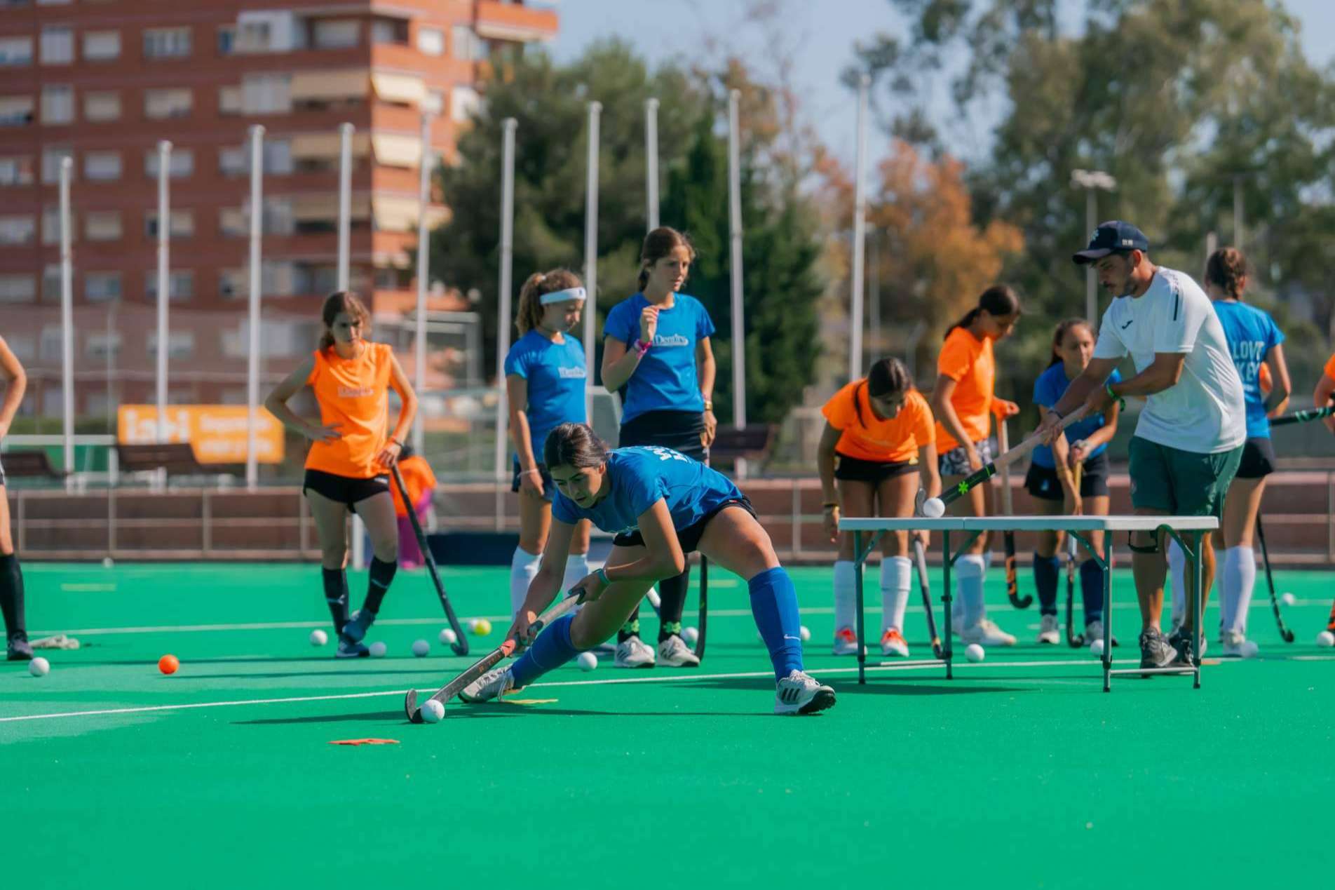 IDentity Campus impulsa un Campus de Hockey con viaje al Eurohockey 2025 en Alemania
