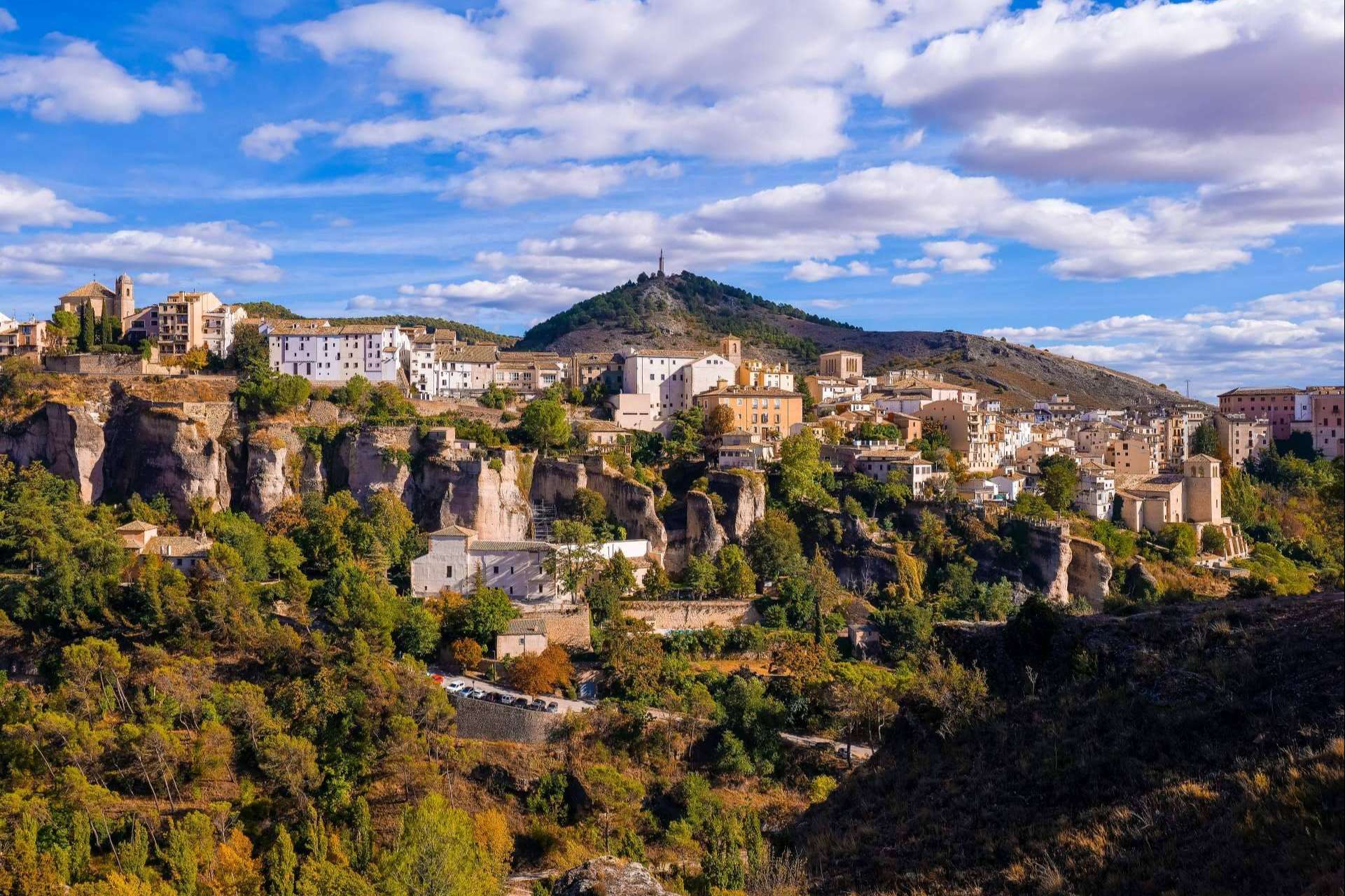 Vacaciones en Cuenca; Con Cuencaloft elegir dónde alojarse y vivir el encanto del otoño