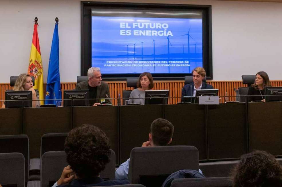 El informe El Futuro es Energía busca el apoyo de los líderes políticos sobre la fiscalidad verde