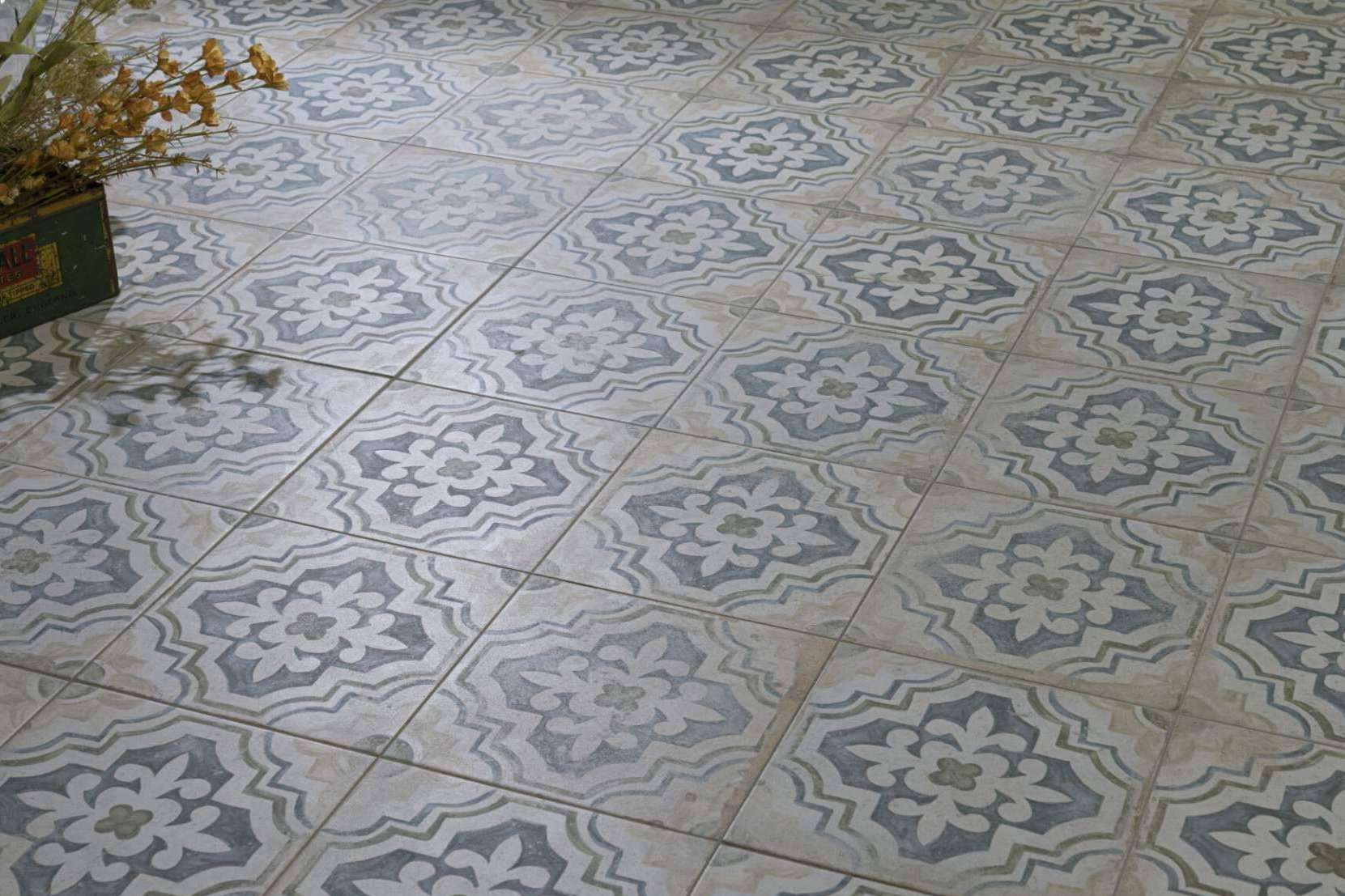 Suelos imitación hidráulico, la alternativa perfecta para renovar la cocina