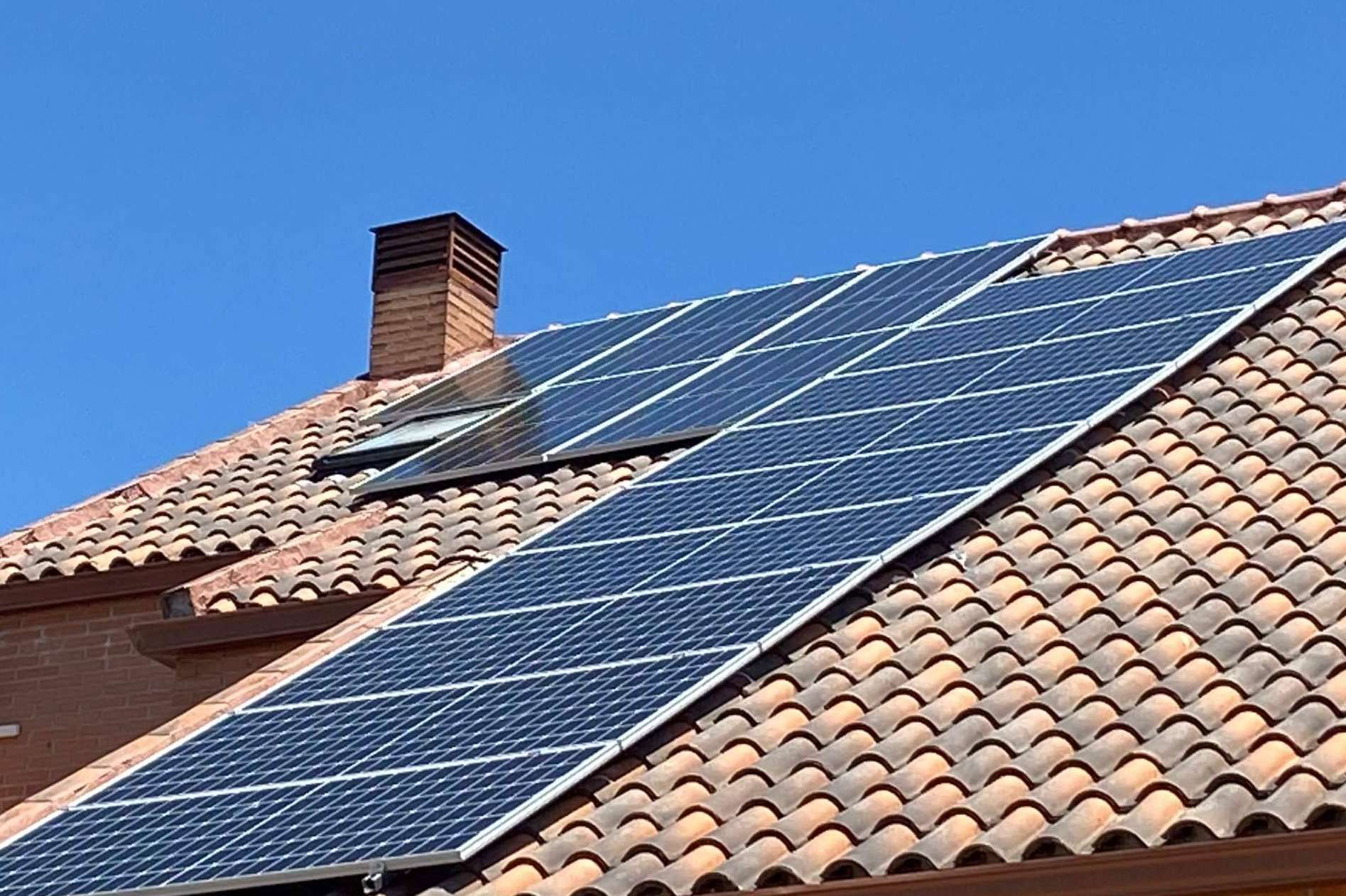 Alromar Energía se especializa en instalación y mantenimiento de paneles solares en Madrid