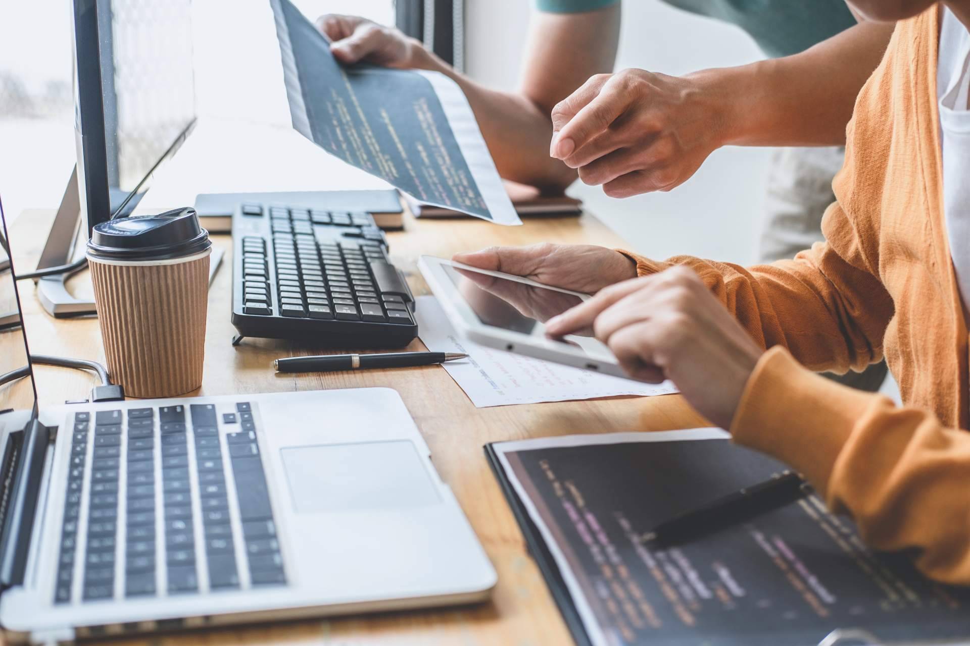 CEESA ofrece asesoría empresarial y desarrollo de software a medida para optimizar procesos