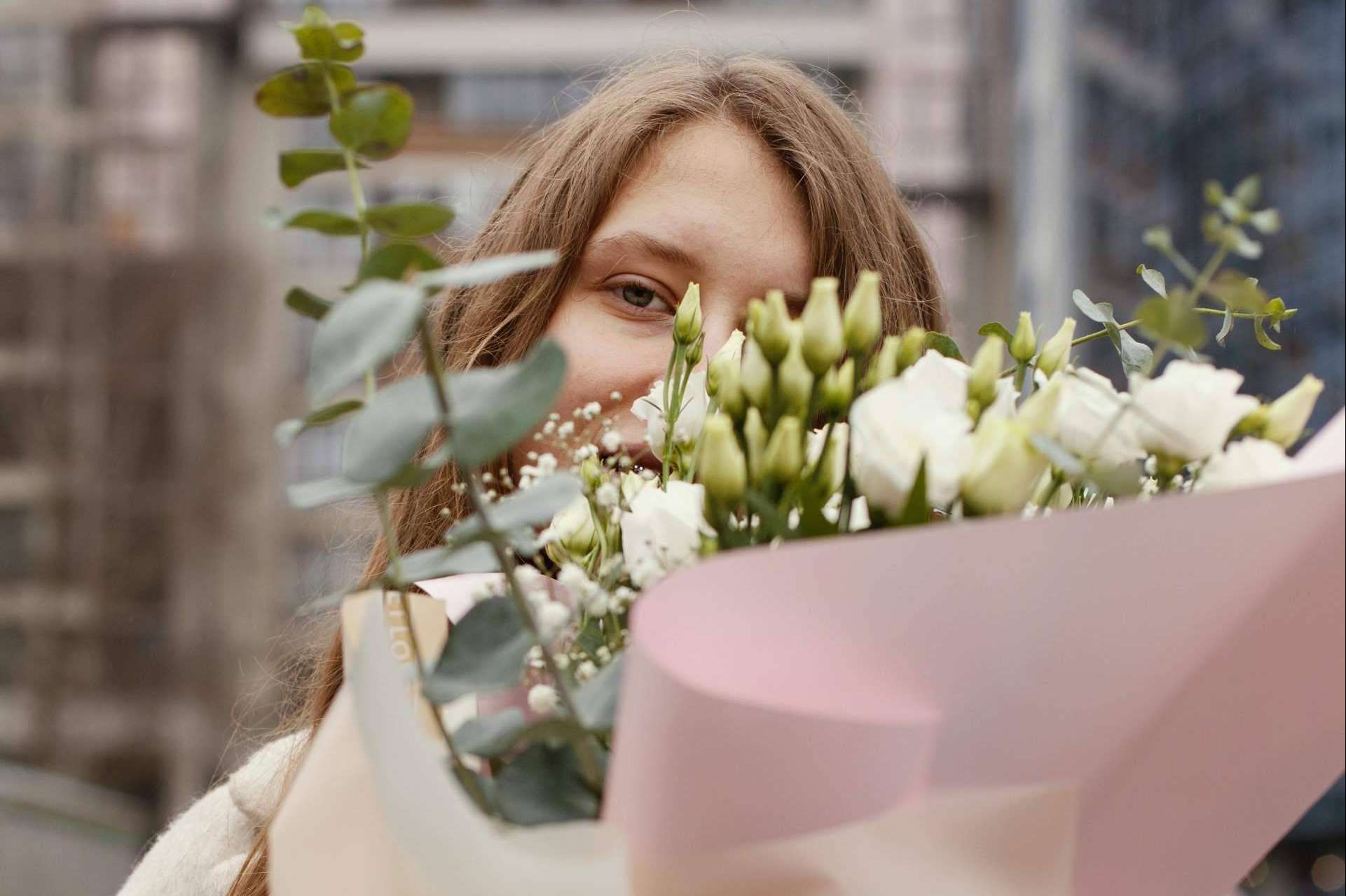 teleROSA transforma los gestos de agradecimiento con flores a domicilio personalizadas