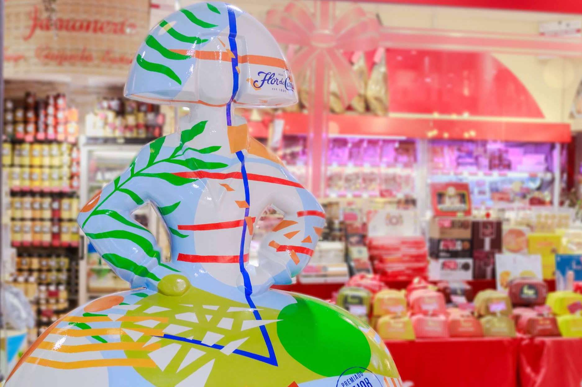 Flor de caña presenta su menina en el mercado de la paz; un tributo a Nicaragua en el corazón de Madrid