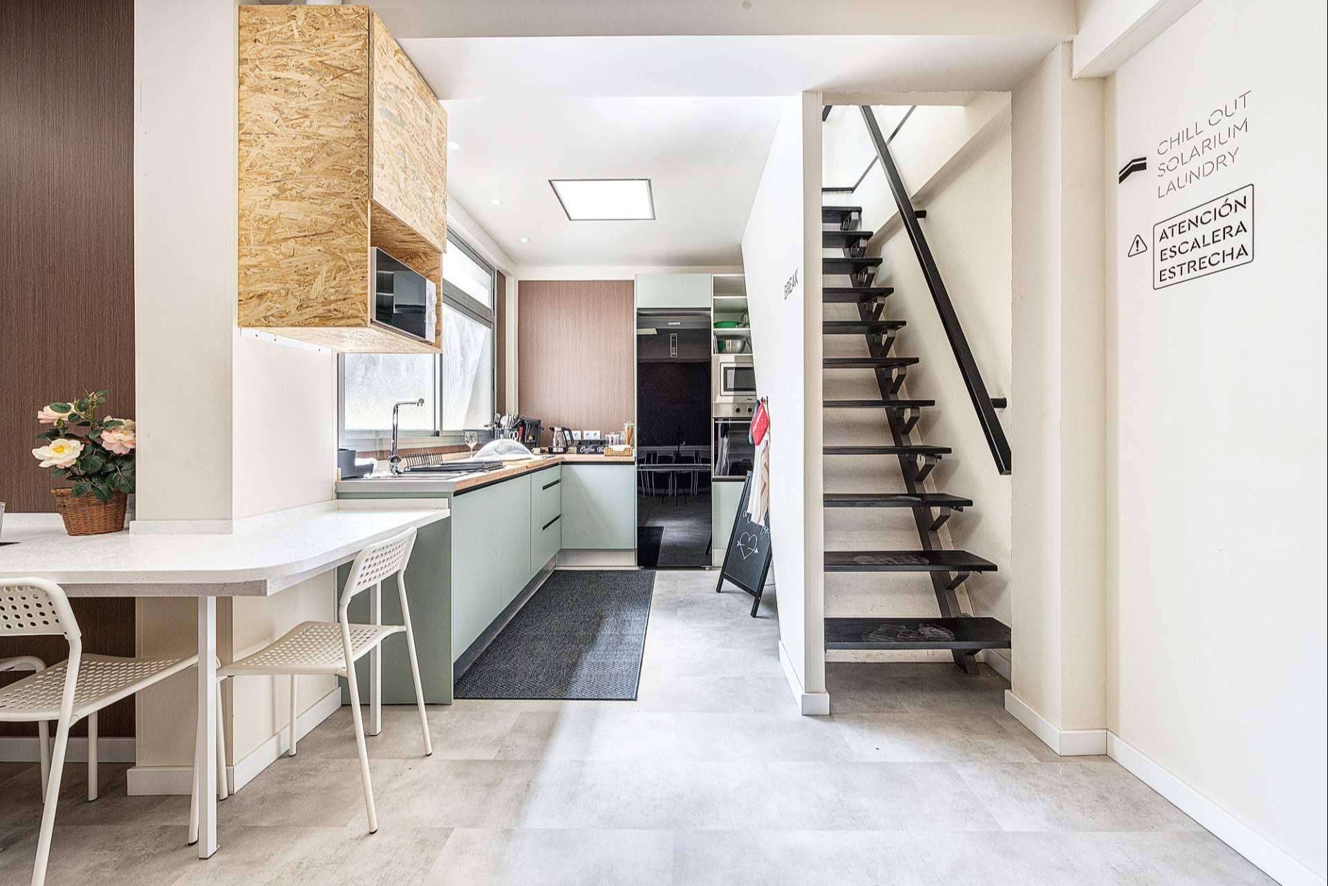 Alojamiento barato en Las Canteras; Rooms Canteras revoluciona el concepto de hostal boutique