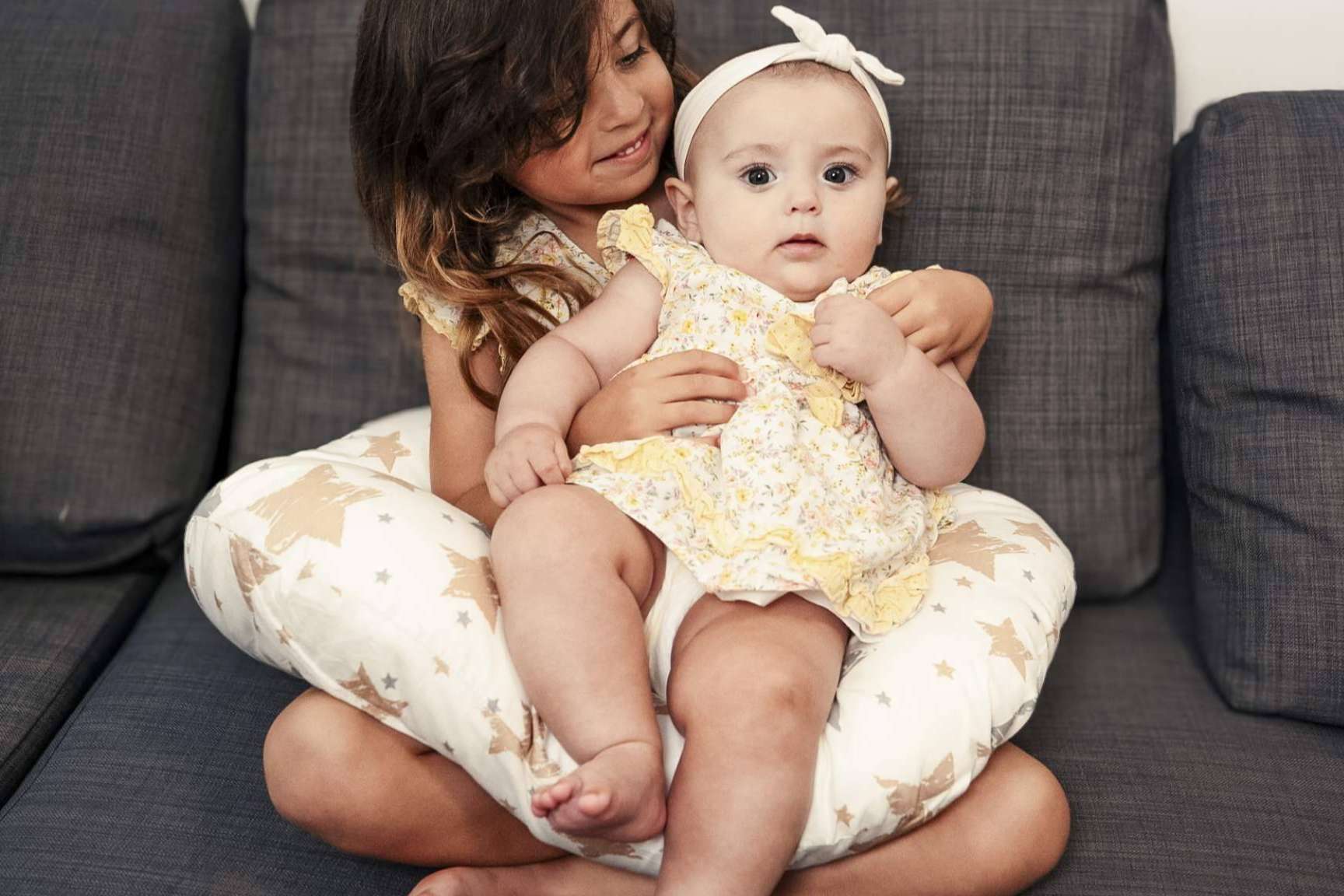 El aliado perfecto para los primeros días de lactancia materna; el cojín de Sonora Baby