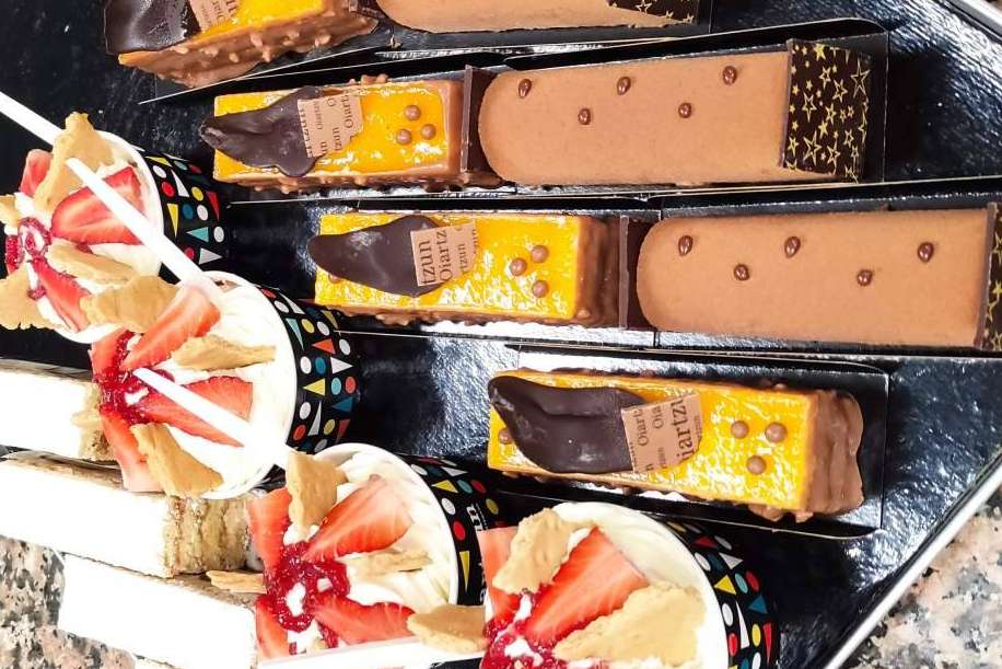 Delicias artesanales para eventos especiales con el sello de la Pastelería Oiartzun