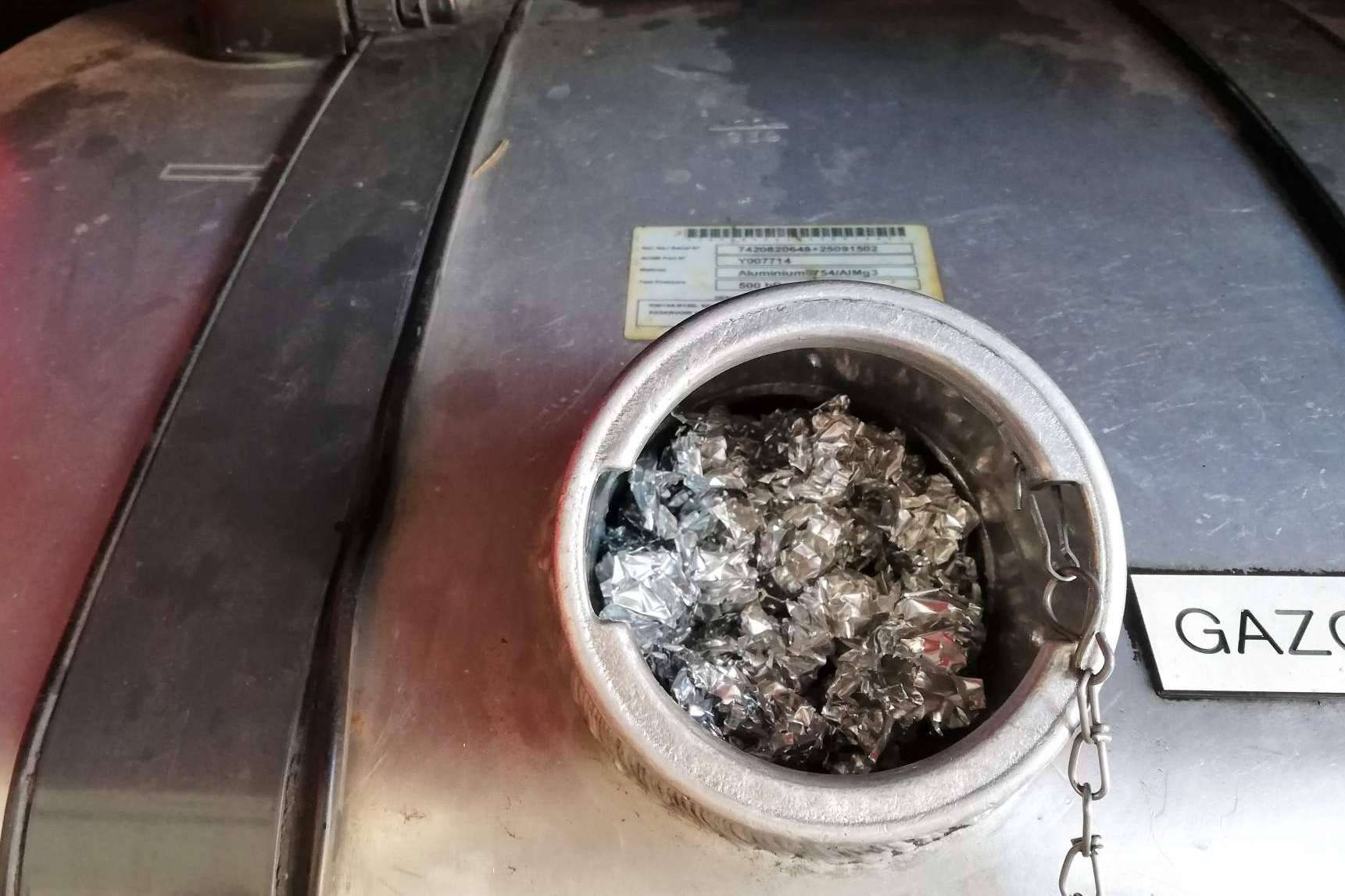 Máxima seguridad en depósitos inflamables con ExploStop Protection