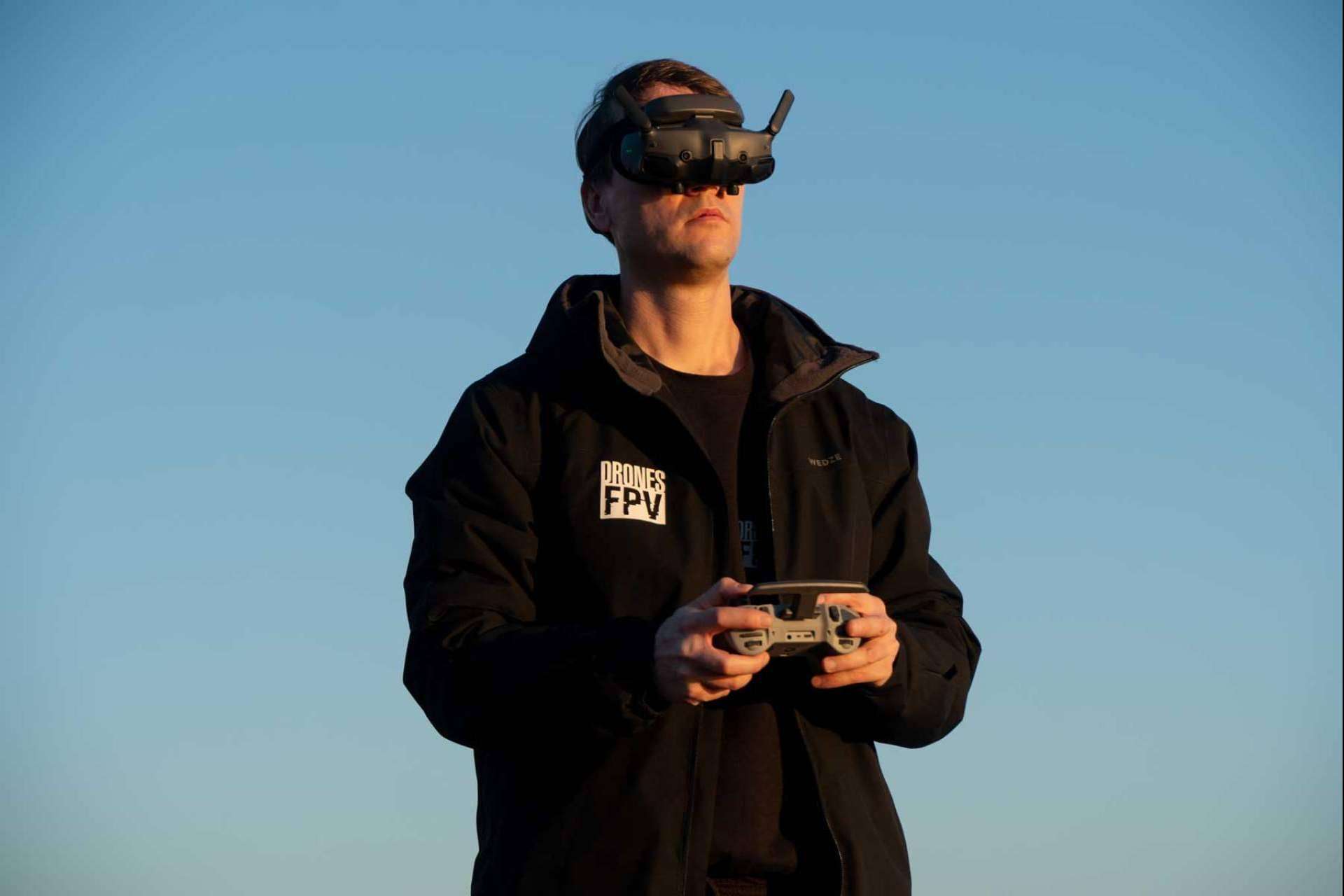 Drones FPV vs Drones Estabilizados; ¿Cuál es la mejor opción para una grabación aérea?