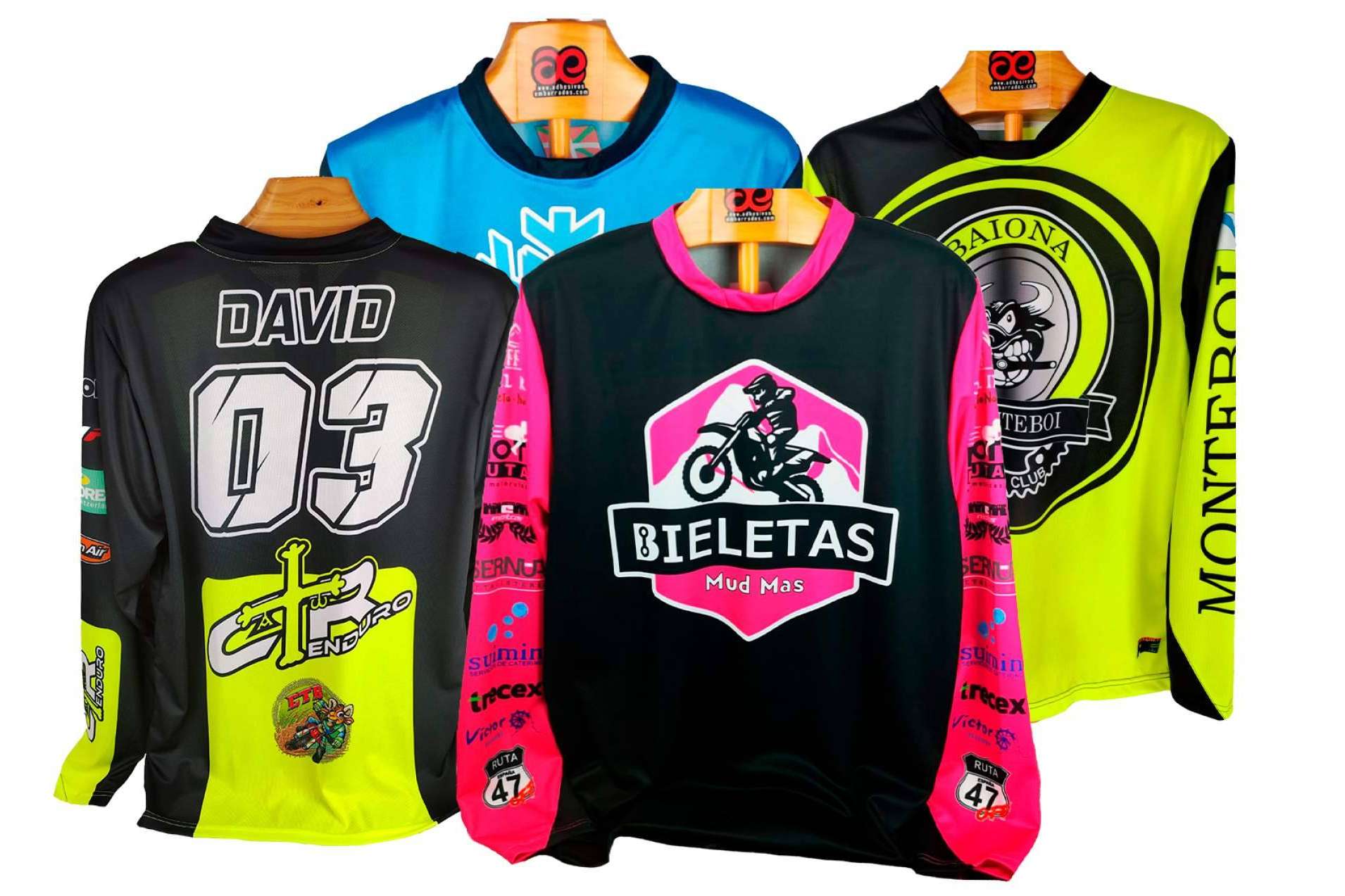 Equipaciones offroad diseñadas para destacar en la nueva temporada, por ADHESIVOSEMBARRADOS