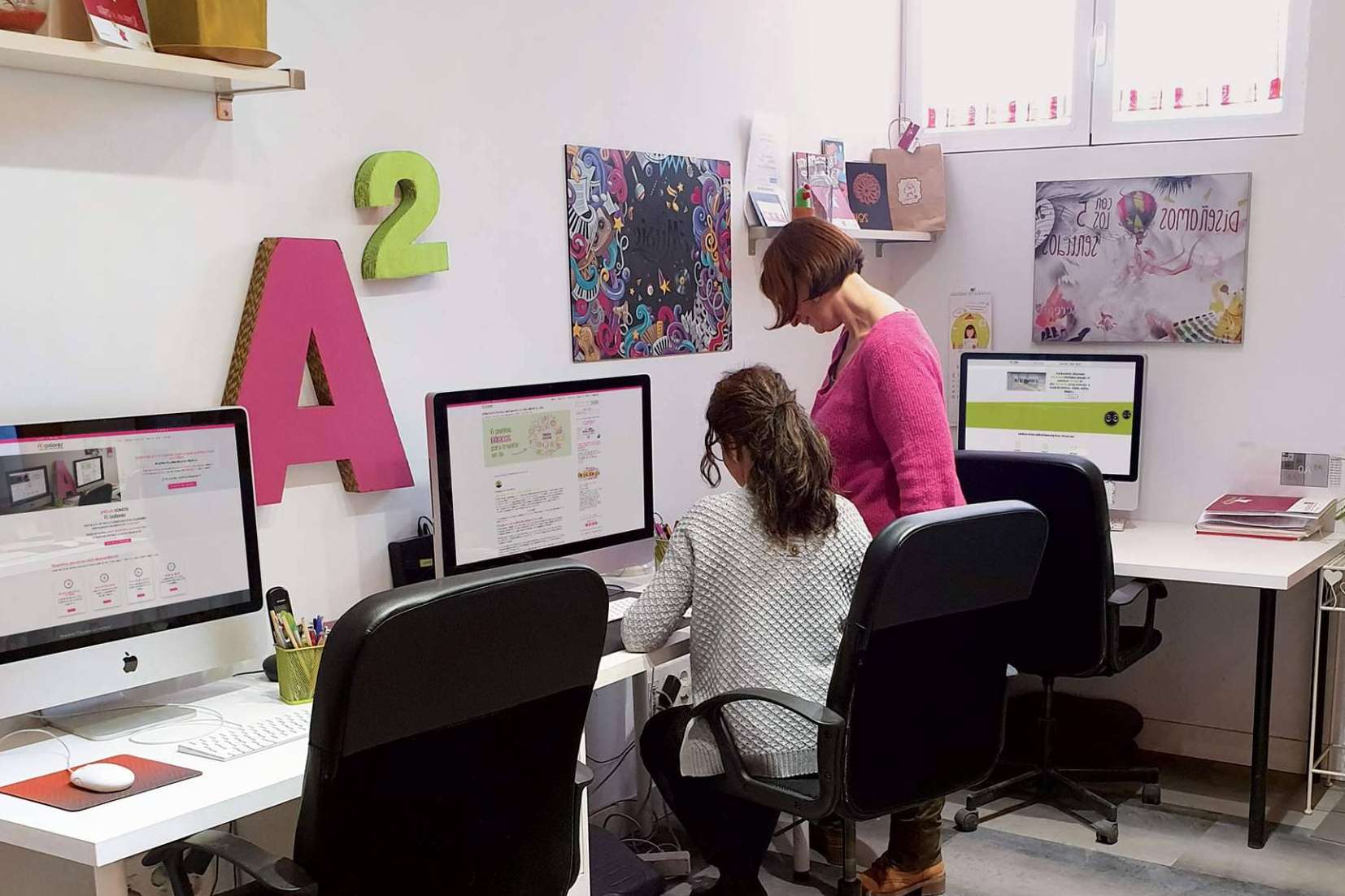 A2colores impulsa la imagen corporativa de pymes con soluciones creativas