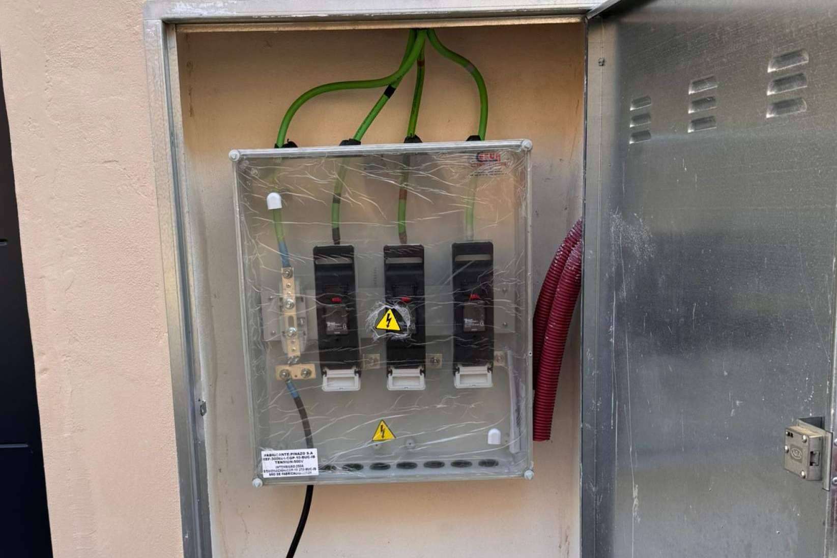 Instalaciones eléctricas y boletín eléctrico en Valencia con servicio urgente y profesional