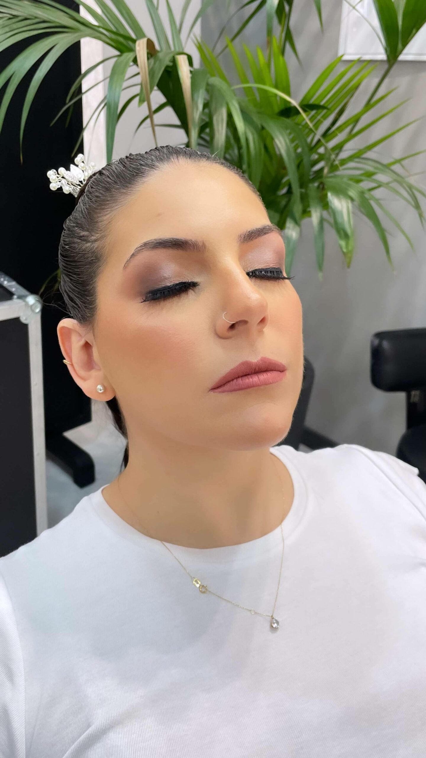 Tratamientos como dermapen, aplicación de colágeno, lifting de pestañas y laminacion de cejas