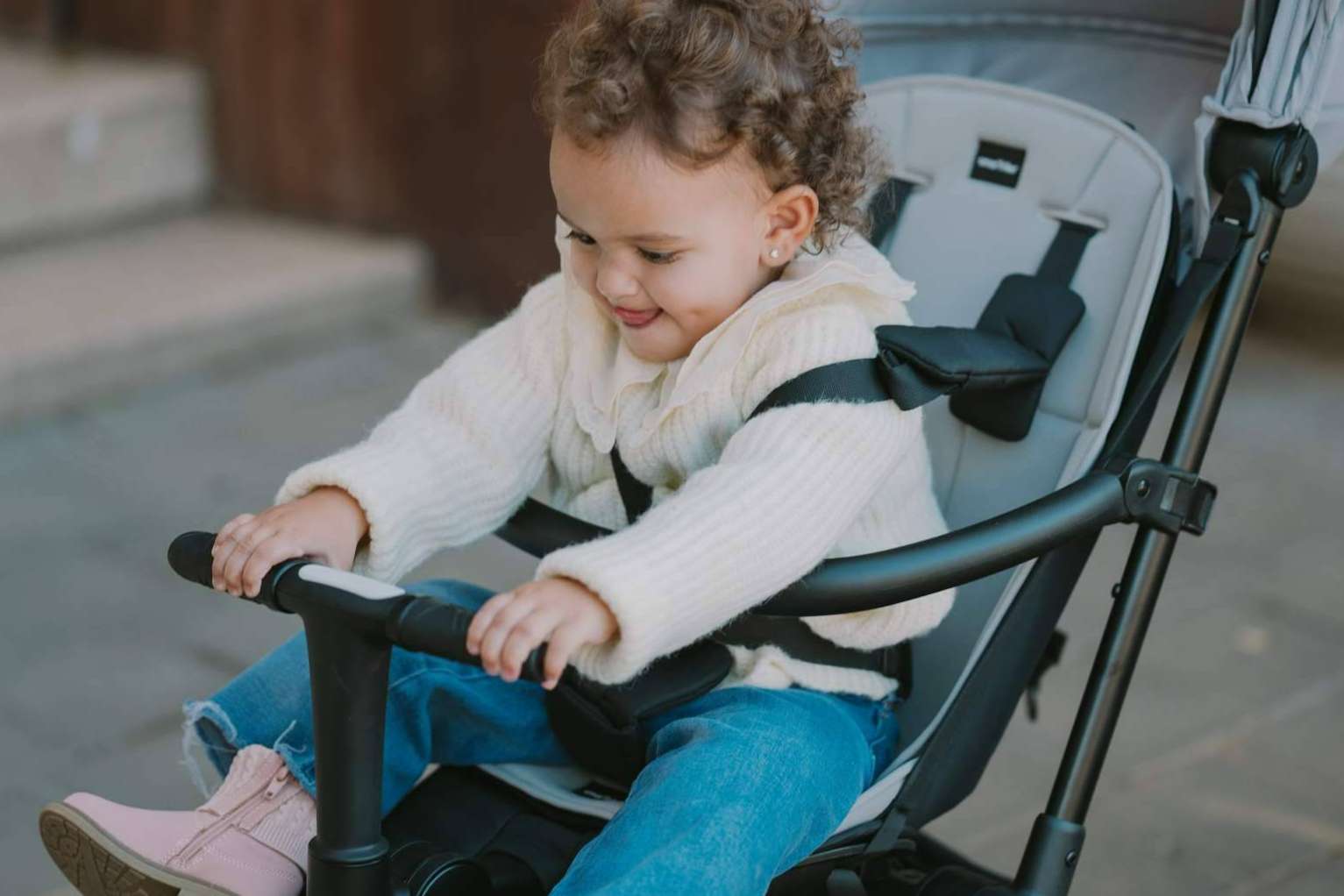 ¿A qué edad es seguro que un bebé use un triciclo?