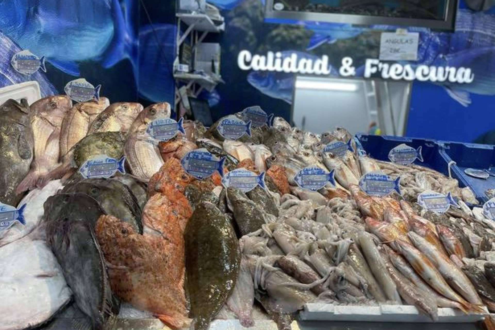 La tradición y el sabor del atún rojo del Estrecho de Gibraltar en Pescadería Younes Ceuta