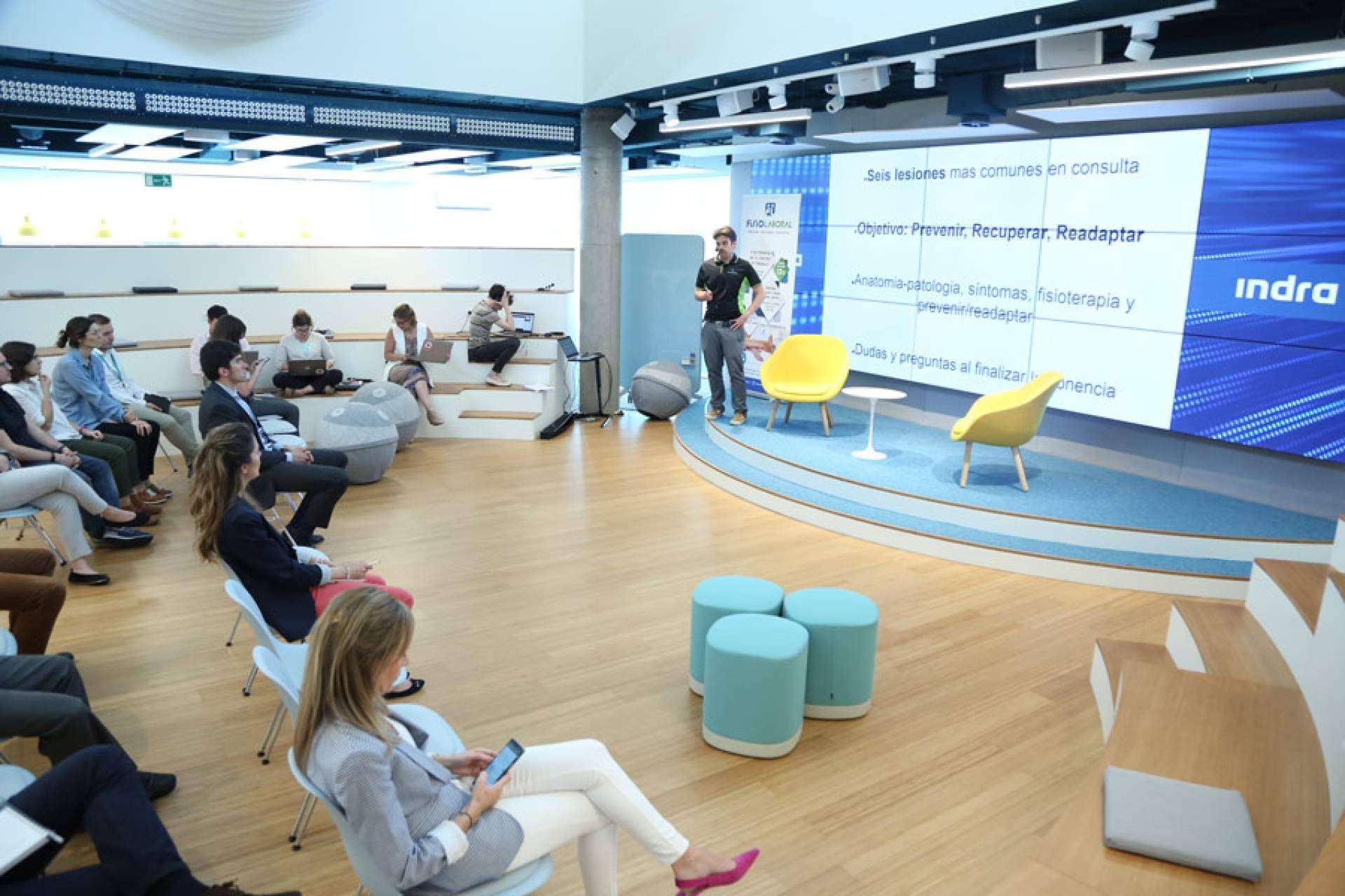 Fisioterapia y atención psicológica para empresas, respuesta de Salud Laboral tras el impacto de la DANA