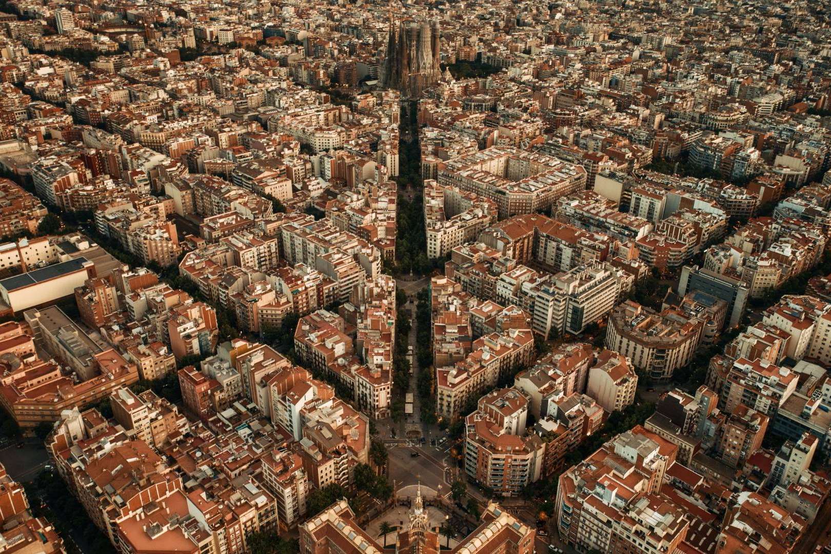 Barcelona y los nuevos retos del alquiler; por qué cada vez más propietarios delegan la gestión