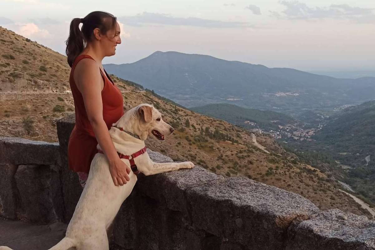 DogInquieta impulsa el turismo petfriendly de naturaleza para parejas jóvenes que buscan desconexión consciente