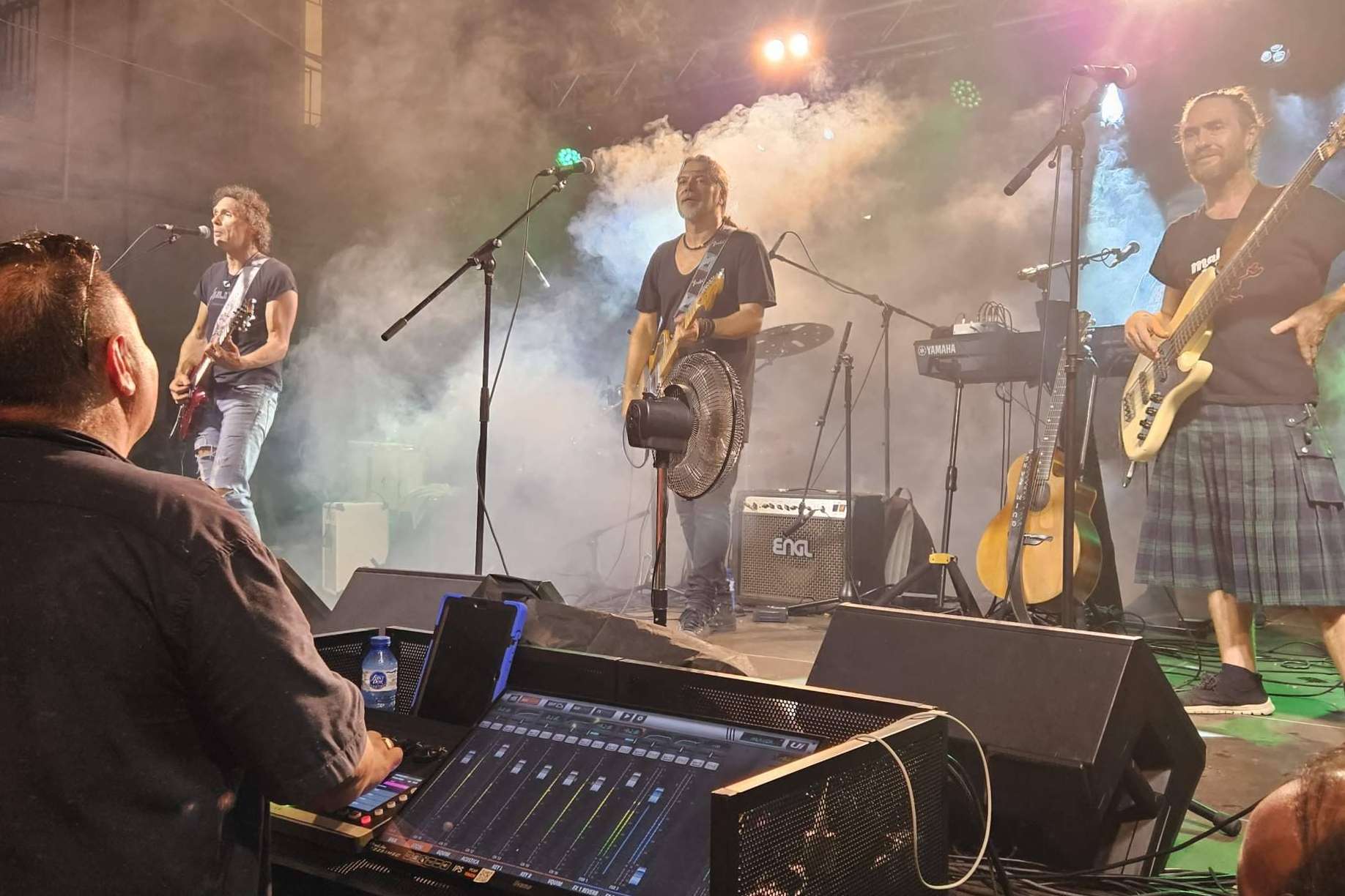 El sonido de las fiestas de Gràcia y Sants en Barcelona corre a cargo de ASB Audiovisuals y su alquiler de equipos