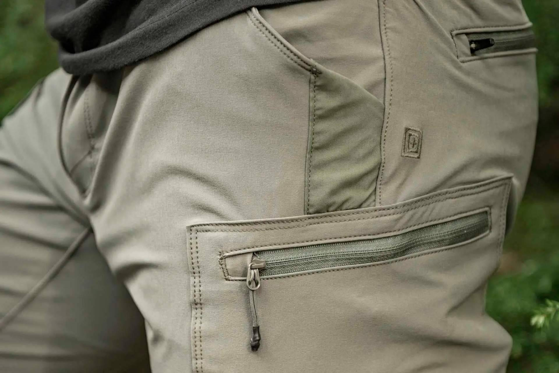 Durabilidad, bolsillos y movilidad; el secreto de los pantalones tácticos