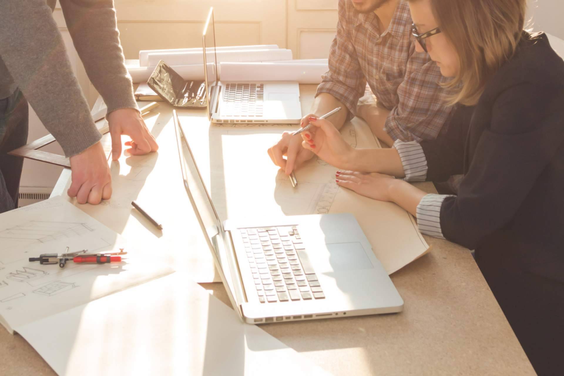 Pujadó Soler ofrece arquitectura y edificación integral con diseño eficiente y sostenible en Barcelona