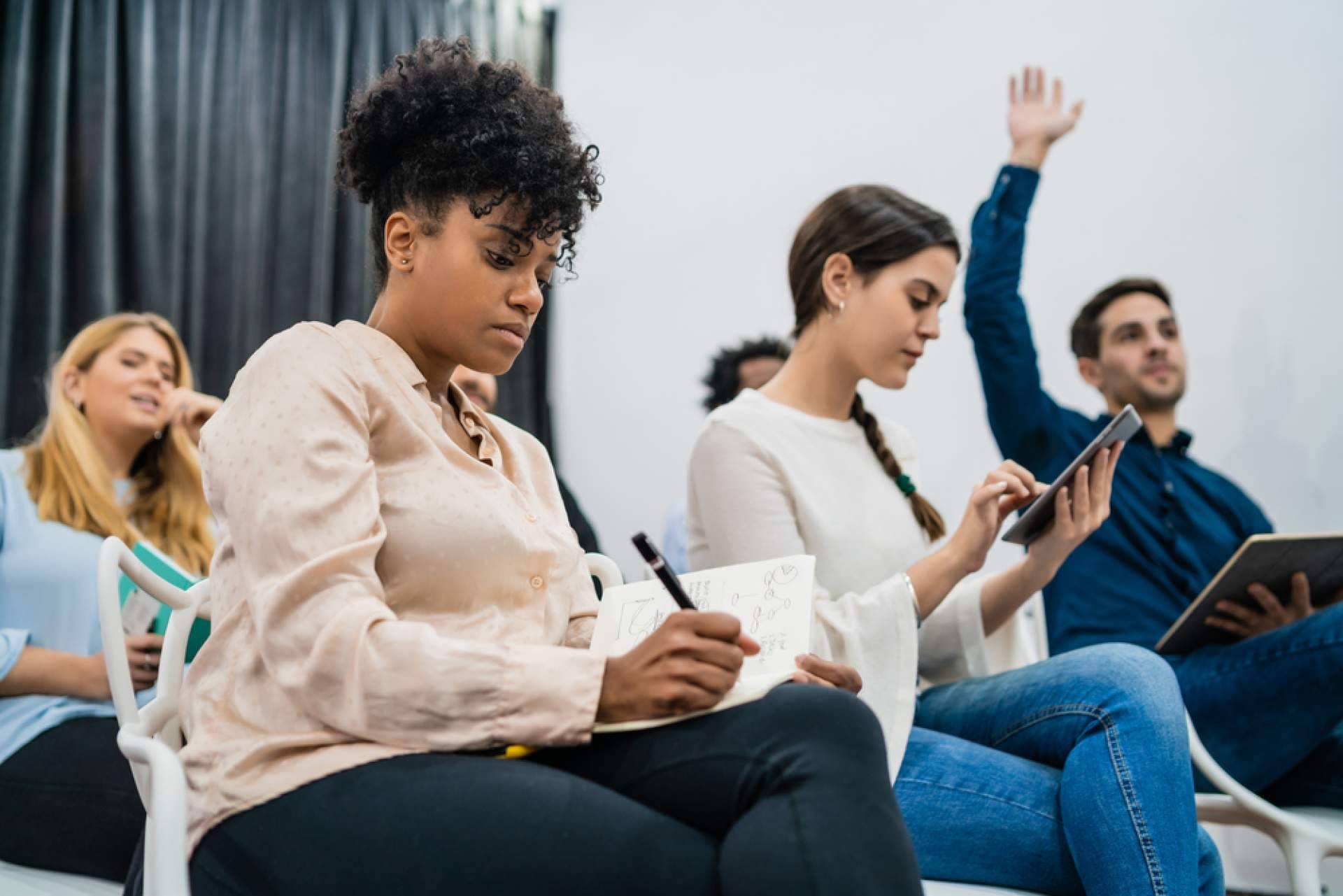 Formación para el empleo en Madrid con gestión FUNDAE y aula virtual