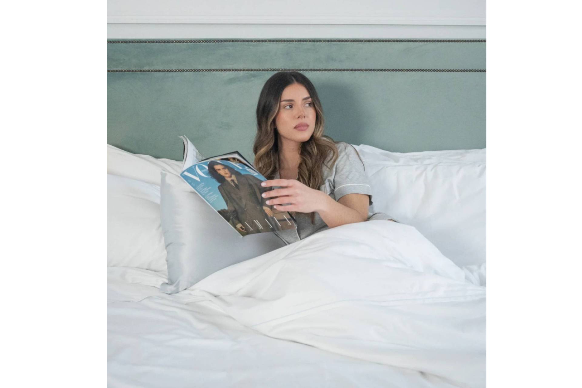 Dormir sobre seda; el secreto español que conquista Francia con Onisa Coté